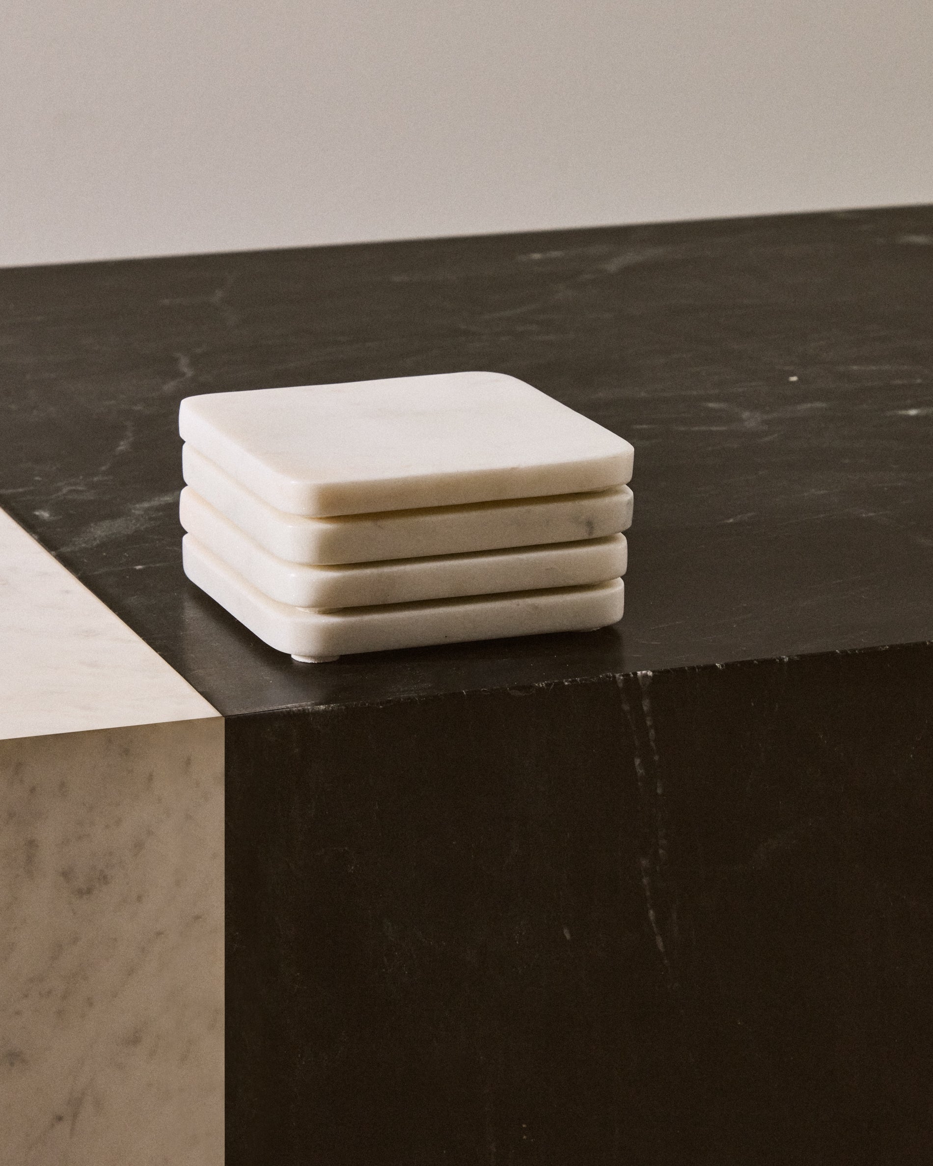 Nuvir set of 4 white marble coasters - Lifestyle