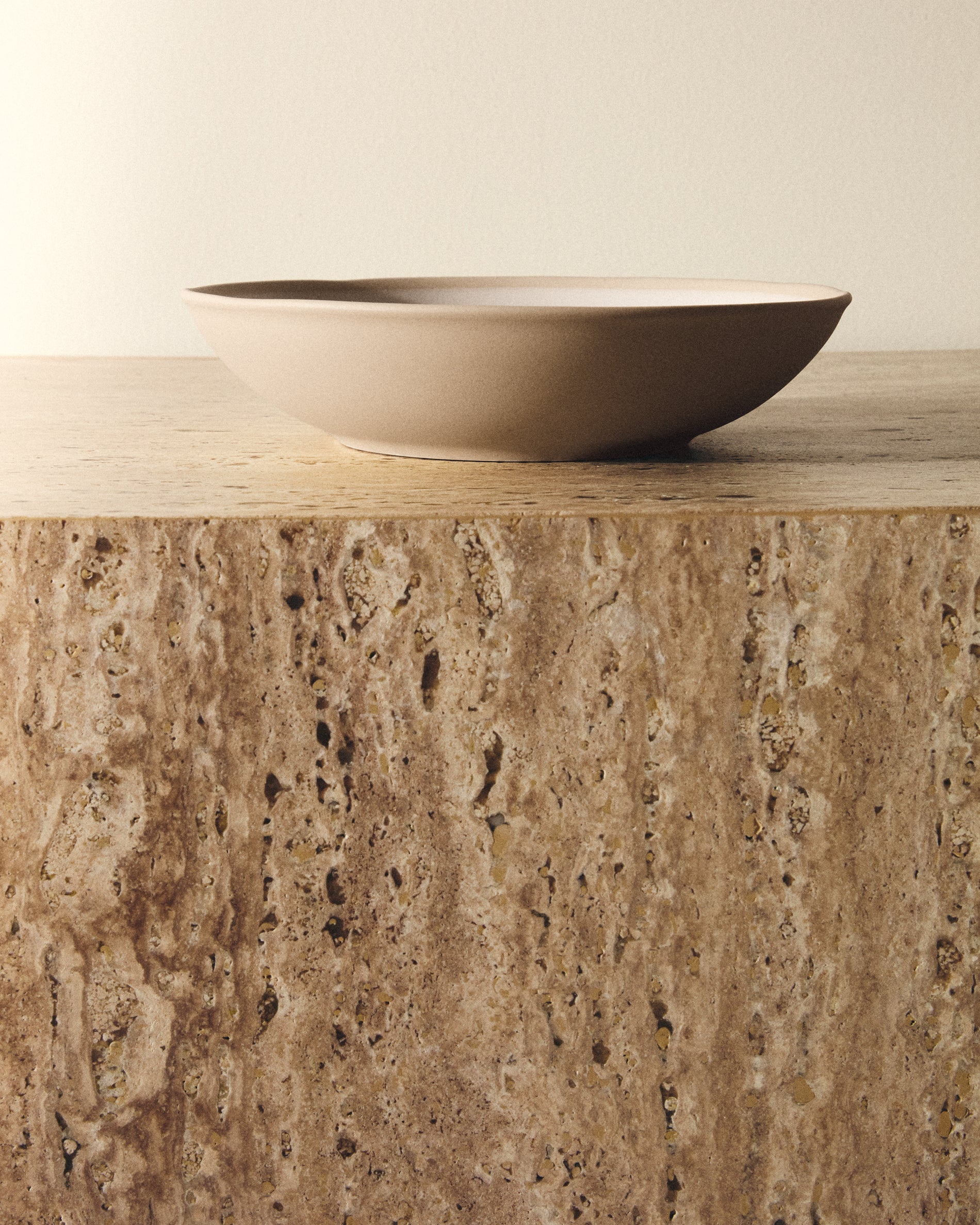 Beige Azir ceramic soup bowl - Lifestyle