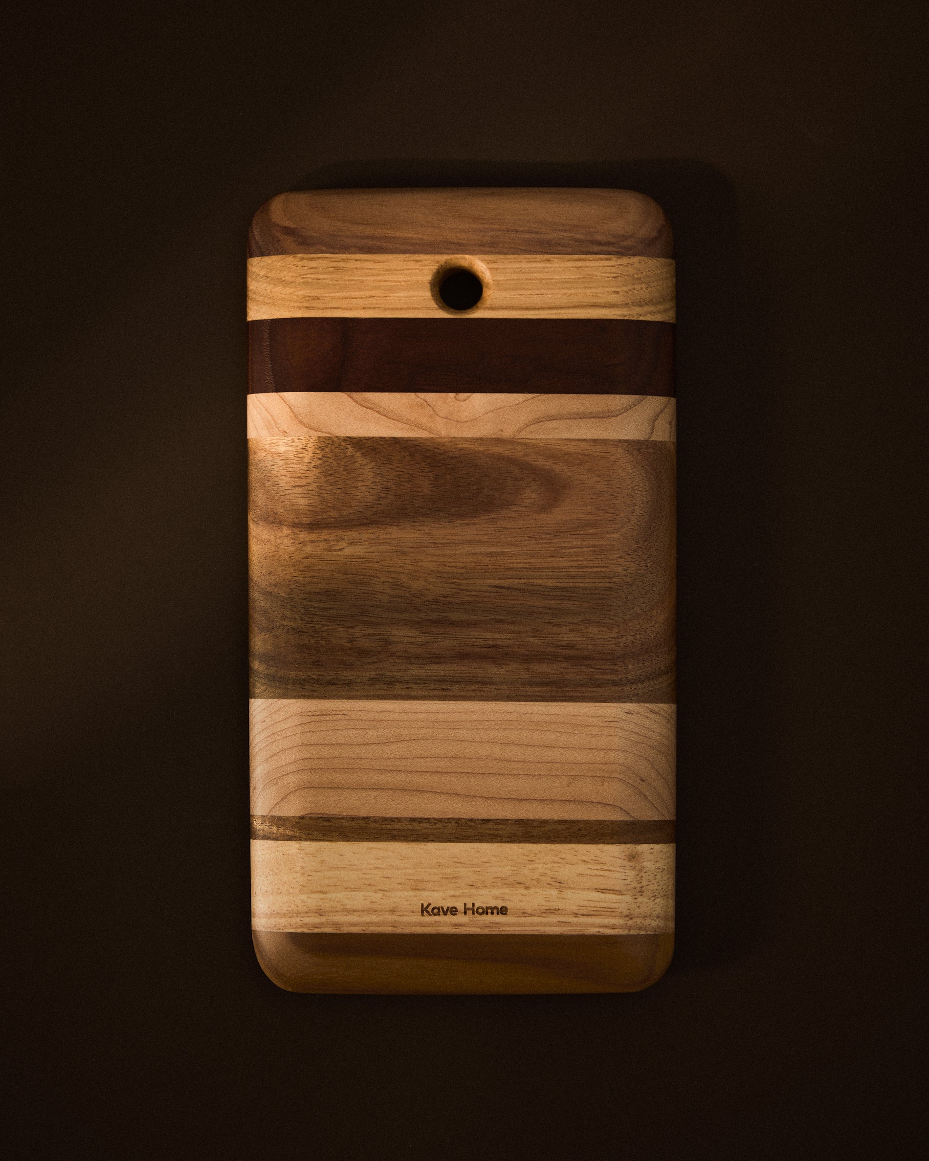 Nover serving board in acacia wood FSC 100% - Lifestyle
