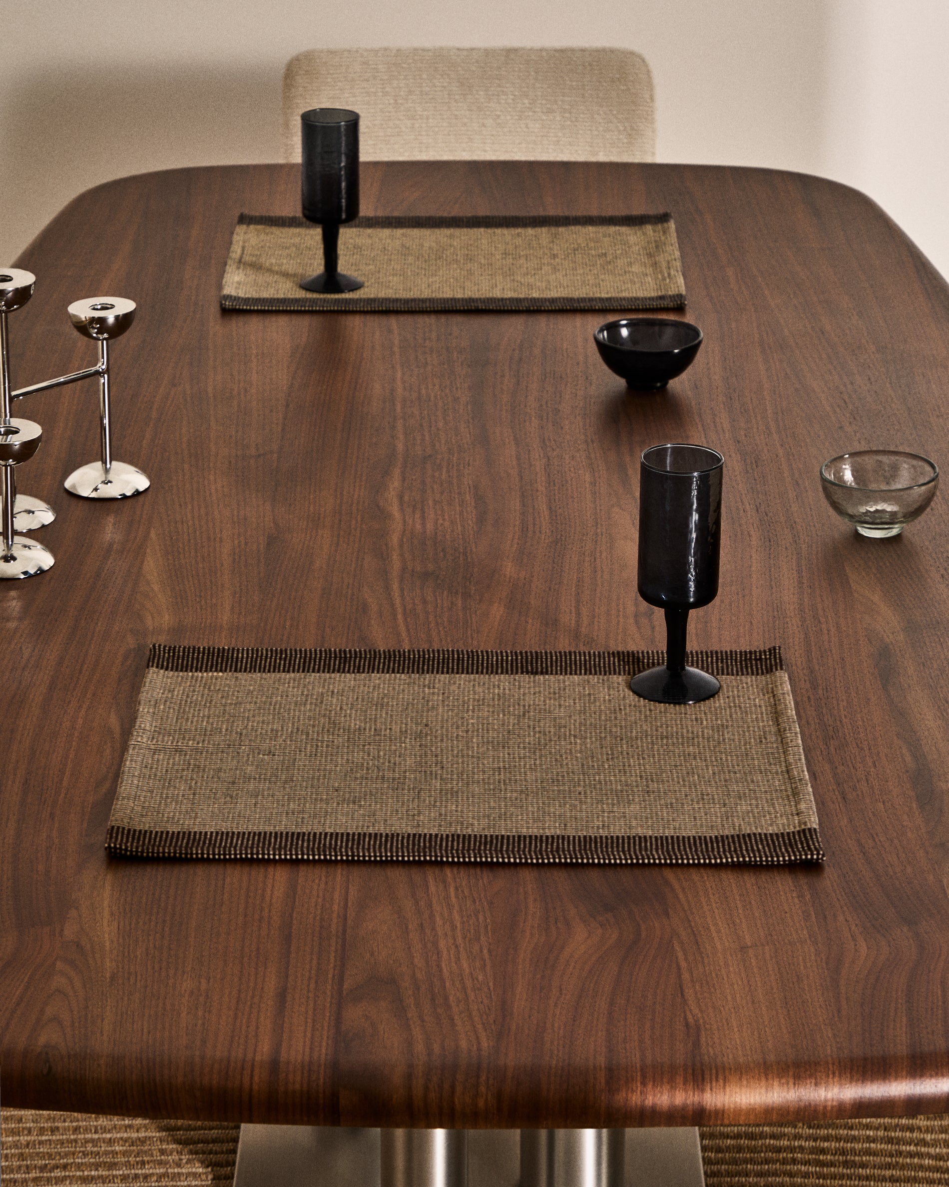Briven set of 2 black 100% cotton tablecloths 35 x 50cm - Lifestyle