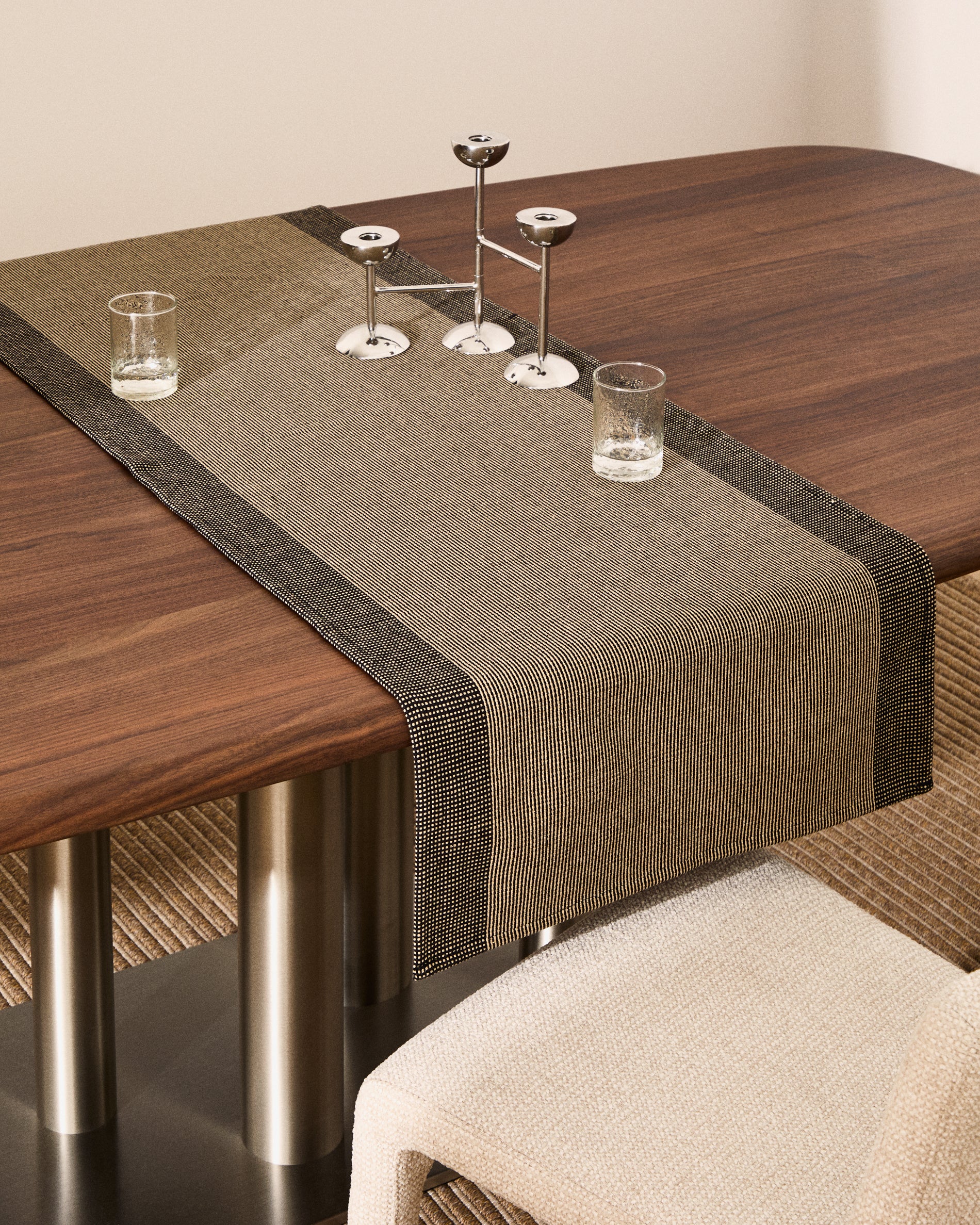 Briven black 100% cotton table runner 50 x 150cm - Lifestyle