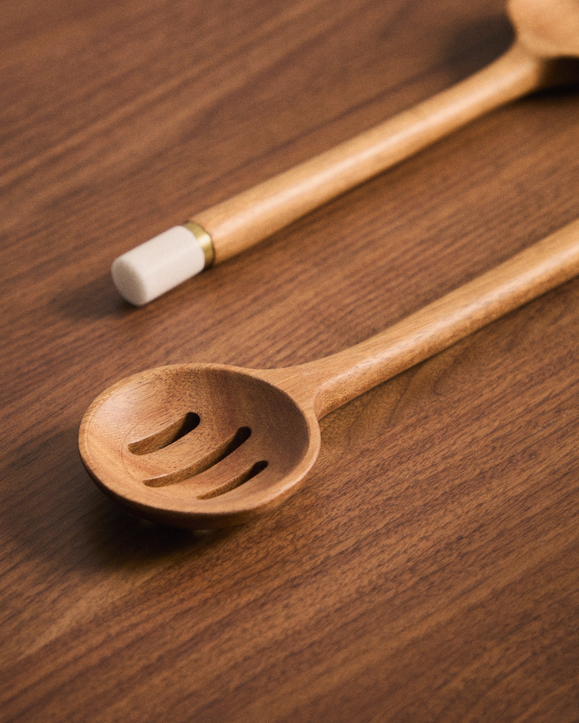 Nover kitchen utensil in acacia wood FSC 100% - Lifestyle
