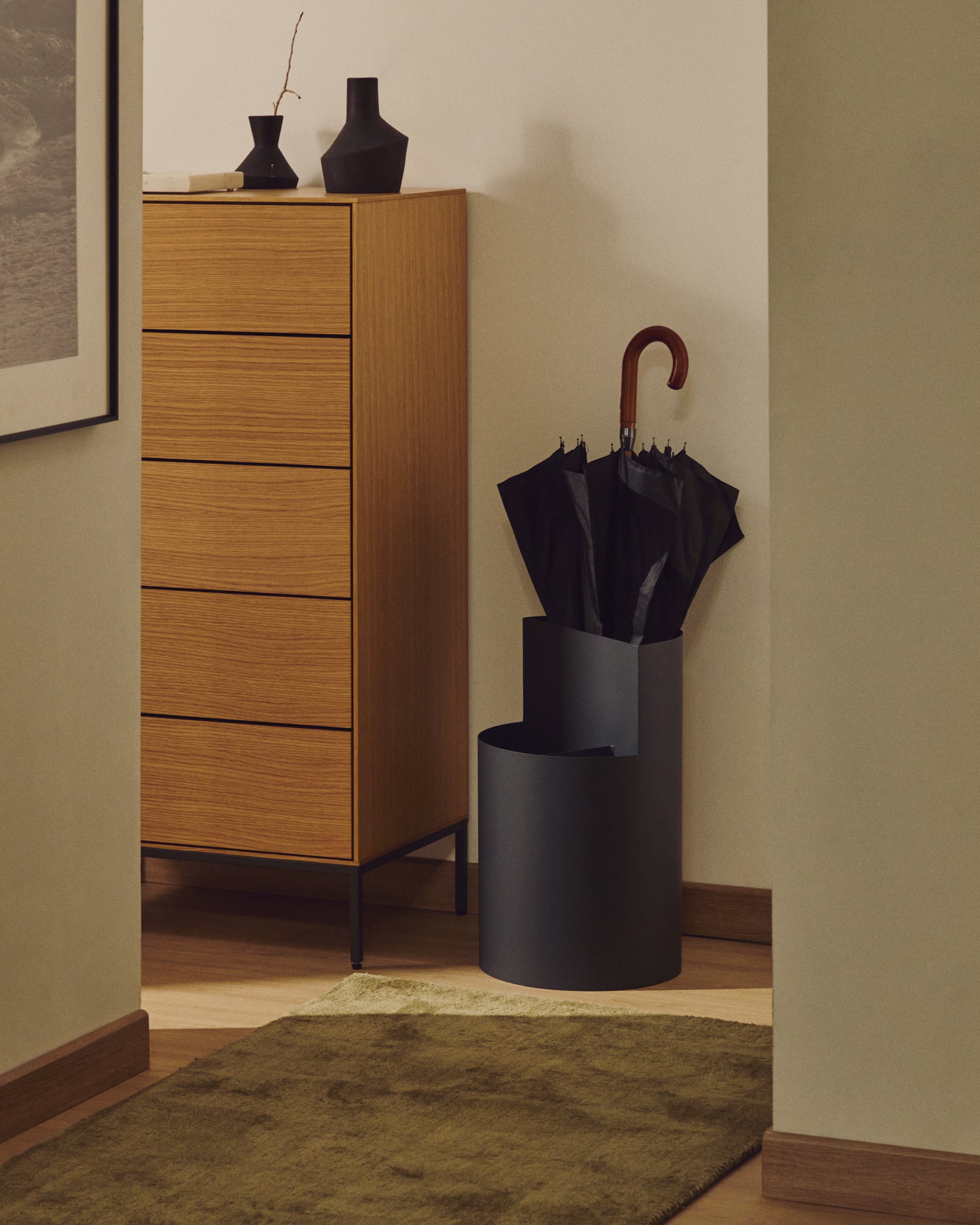 Atin dark grey metal large umbrella stand - Lifestyle
