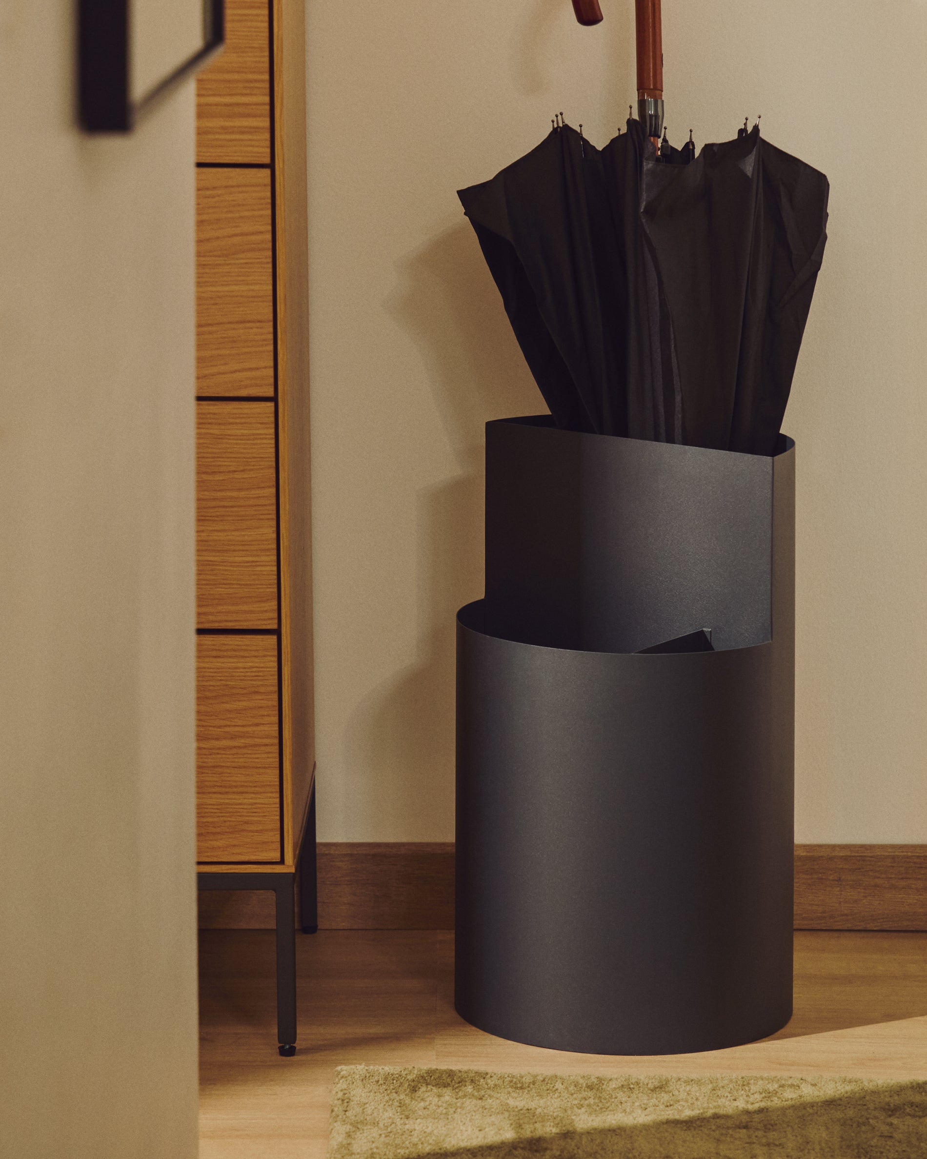 Atin dark grey metal large umbrella stand - Lifestyle