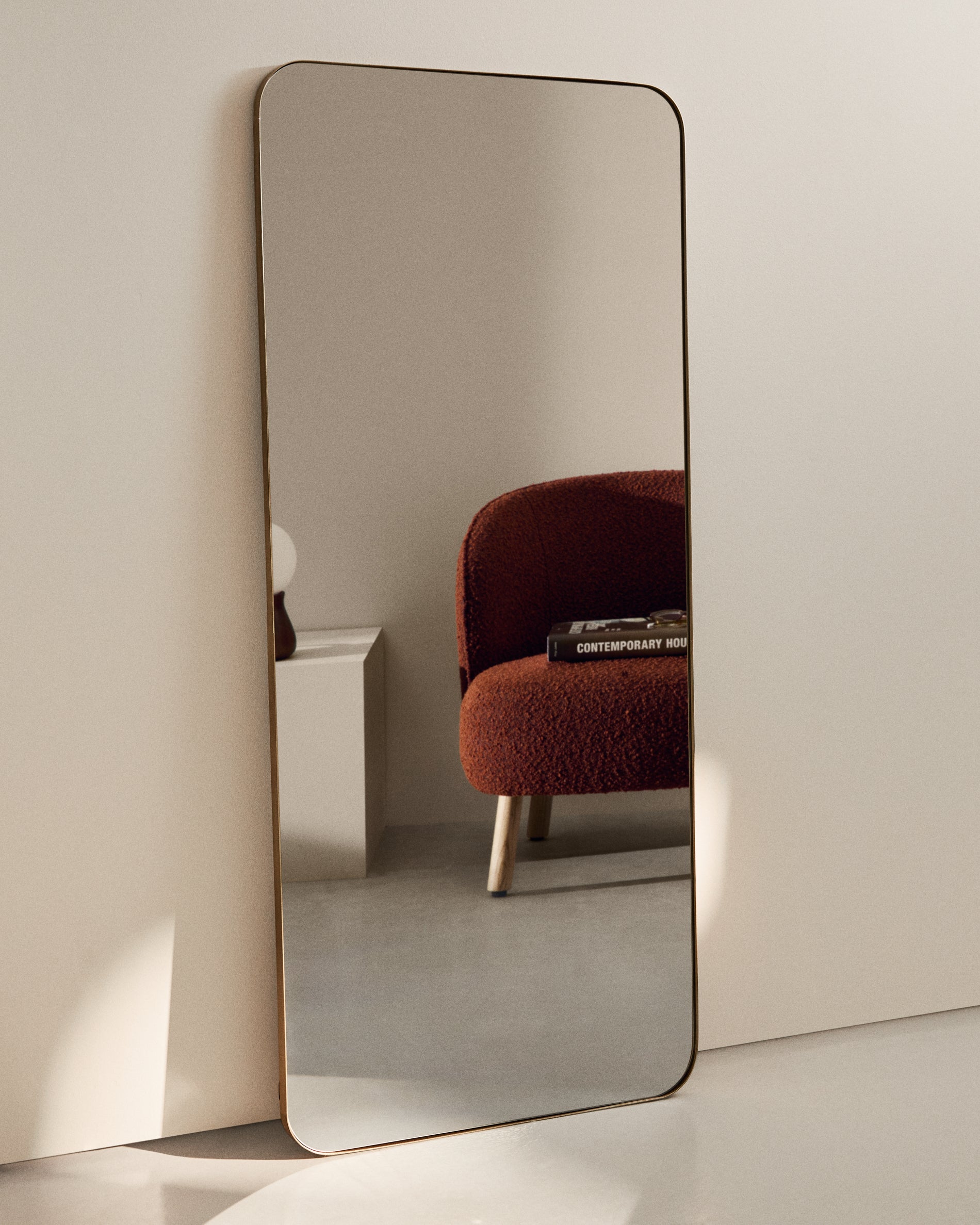 Marco gold metal mirror 80 x 180cm - Lifestyle