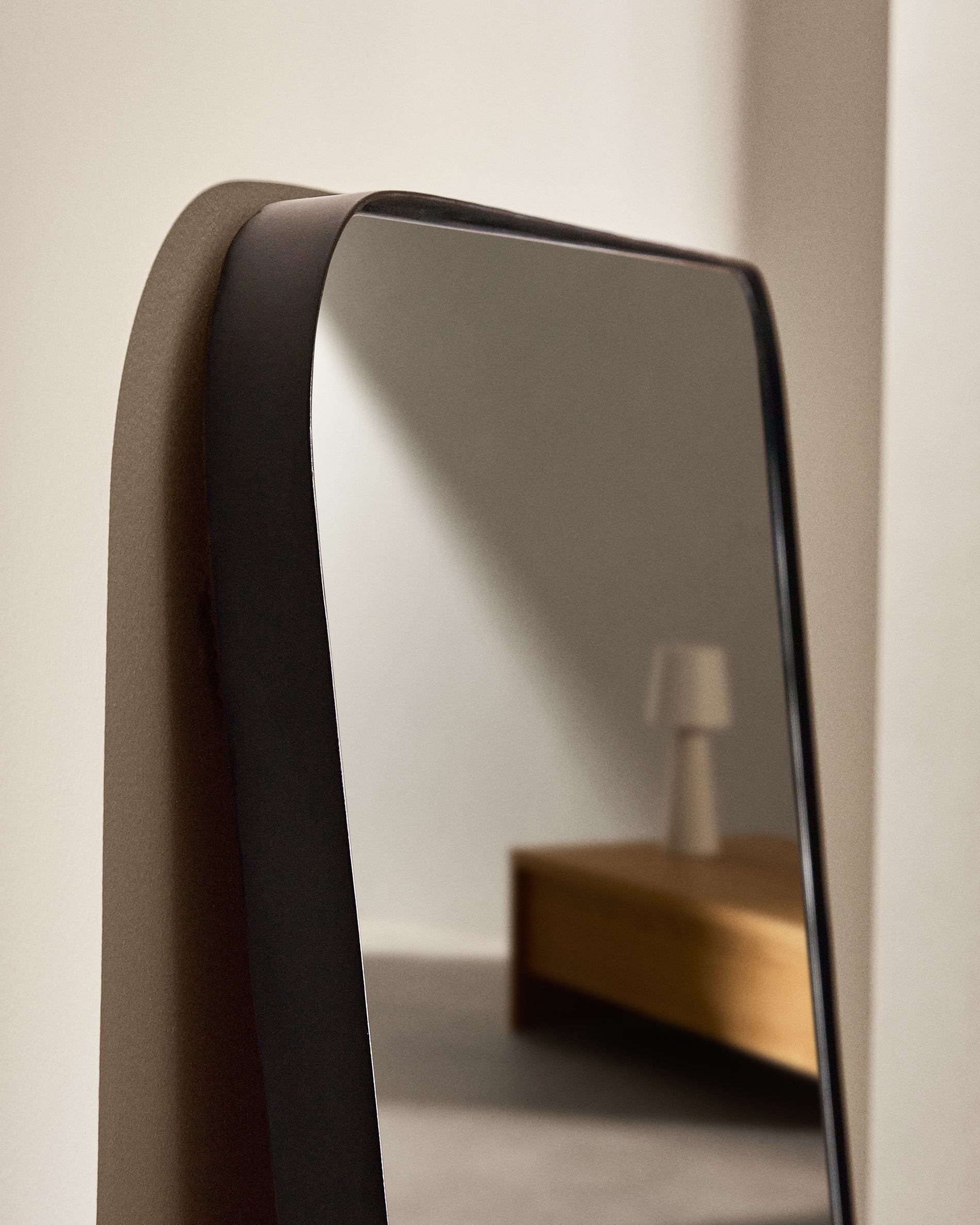 Marco black metal mirror 30 x 100cm - Lifestyle
