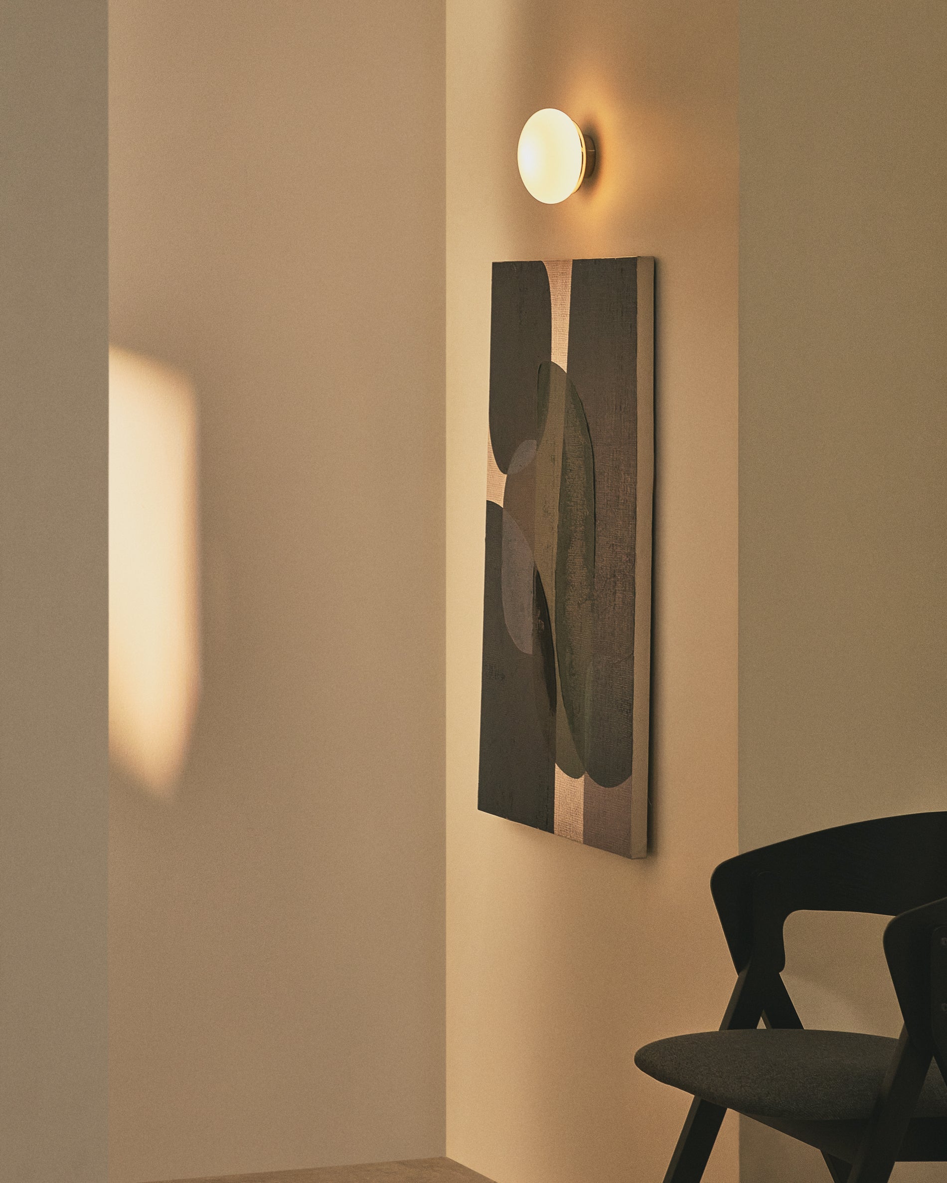 Bamila wall lamp in smoked glass and nickel Ø15cm - Lifestyle