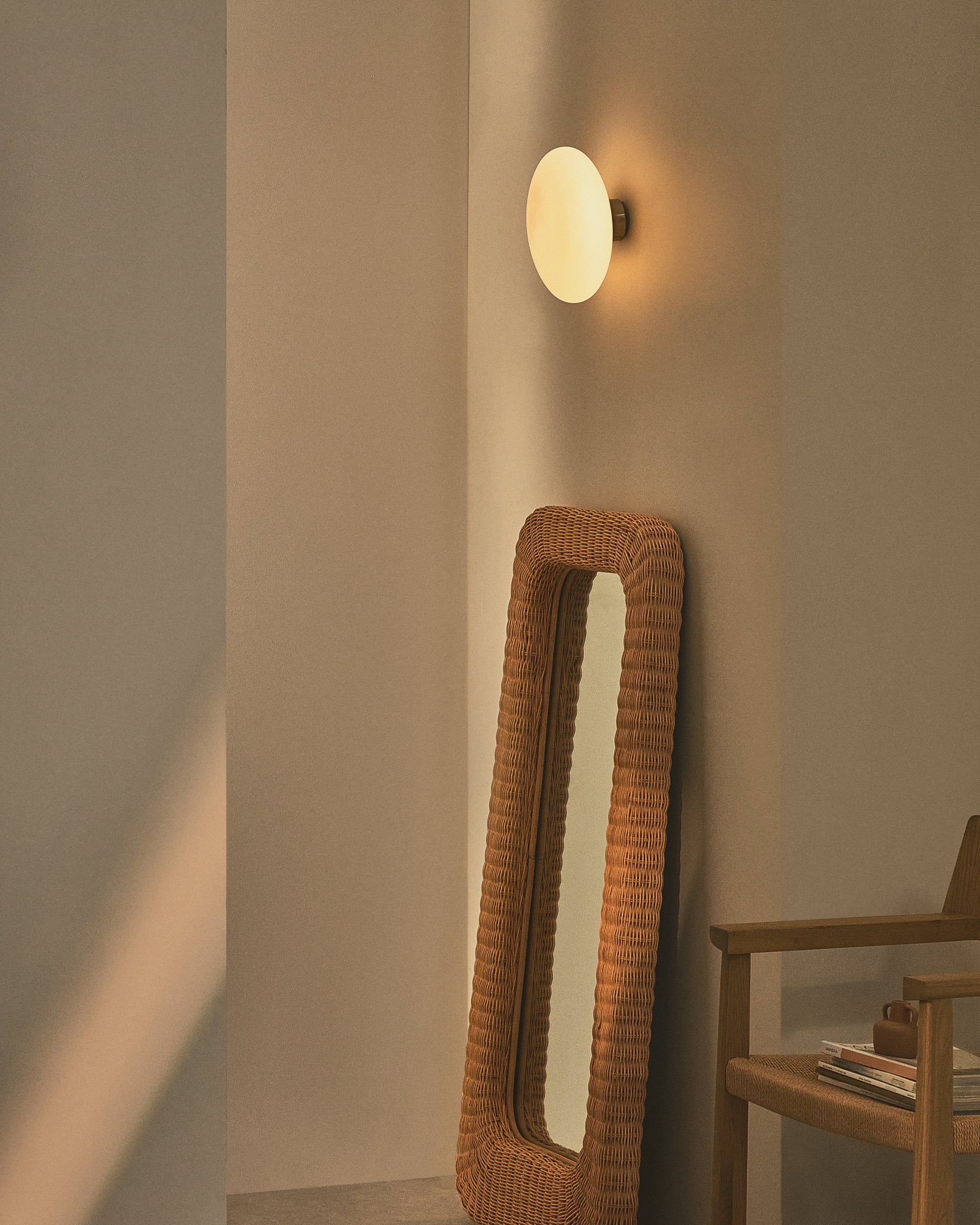 Bamila smoked glass and nickel wall lamp Ø25cm - Lifestyle