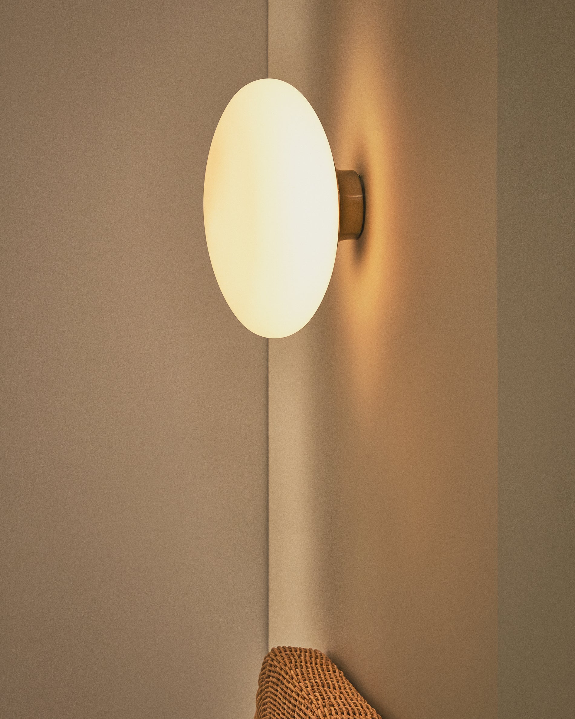 Bamila smoked glass and nickel wall lamp Ø25cm - Lifestyle