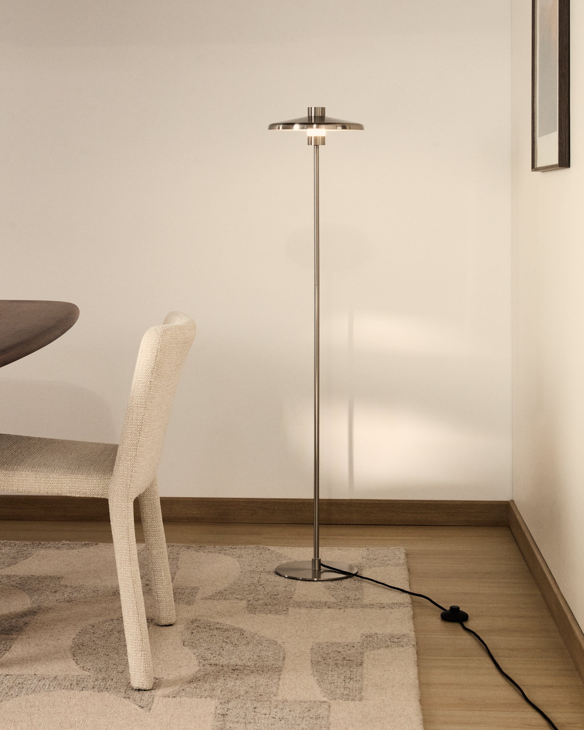 Nuvira floor lamp in light grey brushed metal - Lifestyle