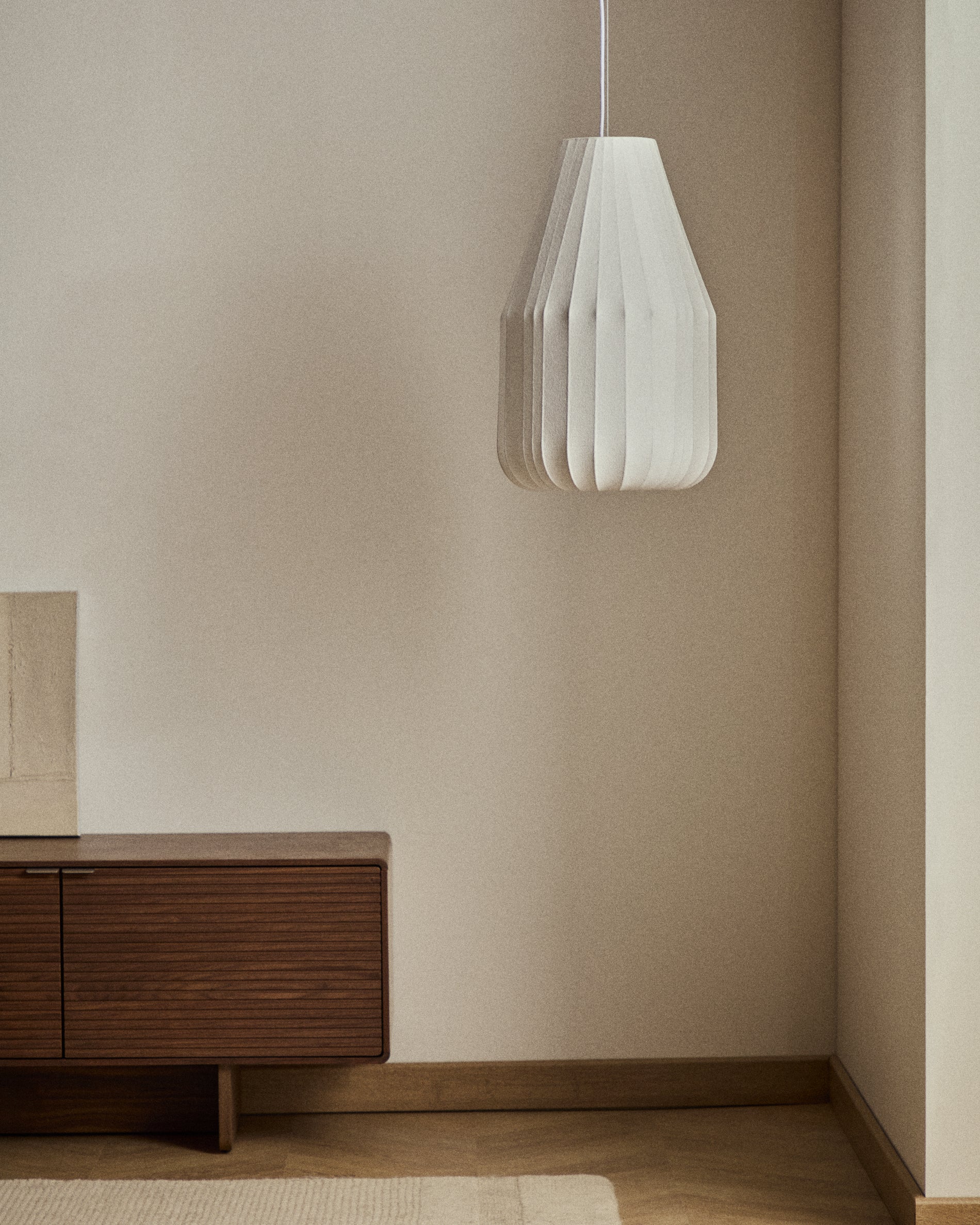 Somar ceiling lamp made with synthetic fibres and steel rods Ø30cm - Lifestyle