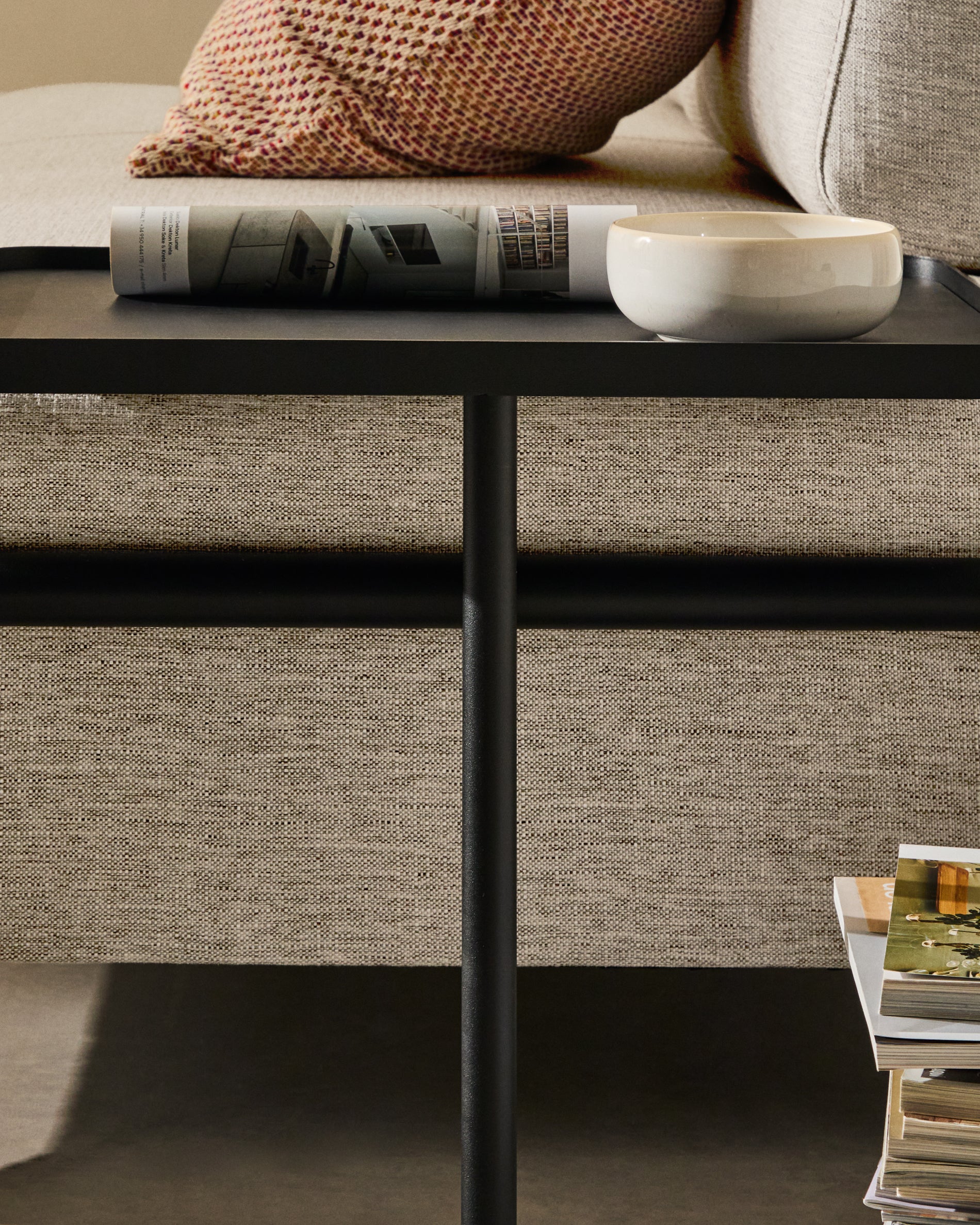 Compo 2-seater greige sofa with large tray table and black metal frame 200 cm FSC Mix Credit - Lifestyle