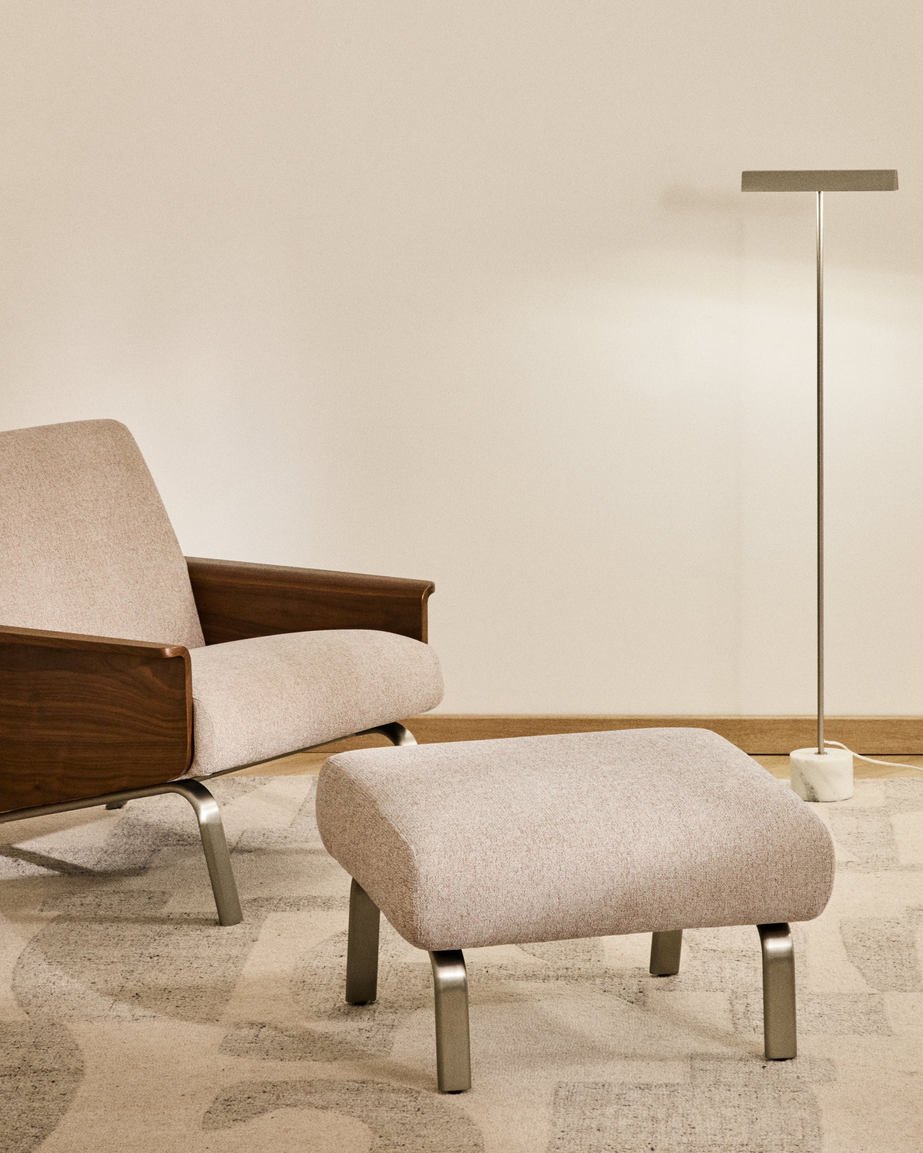 Amsen beige footrest with brushed stainless steel legs 68 x 55 cm - Lifestyle