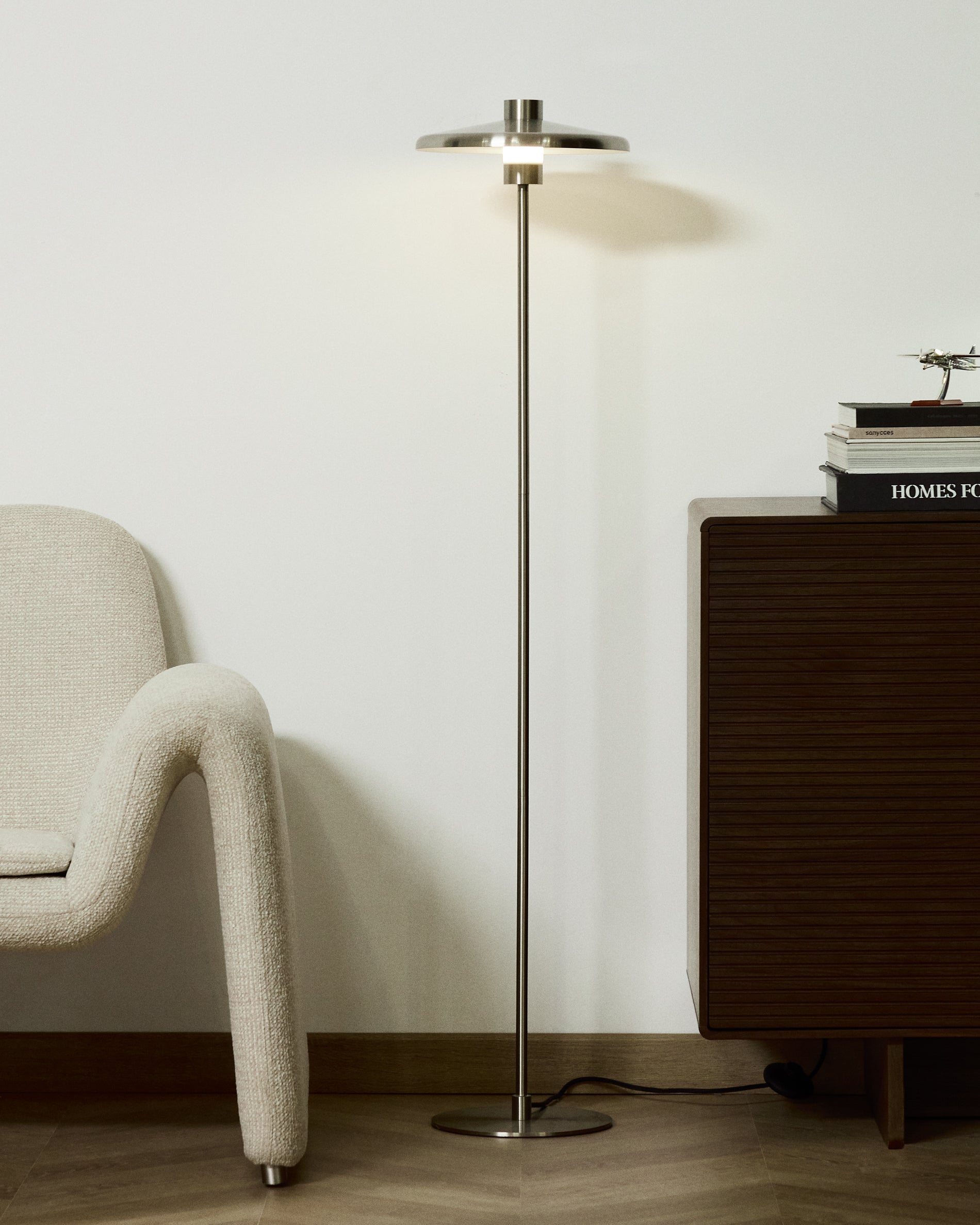 Nuvira floor lamp in light grey brushed metal - Lifestyle