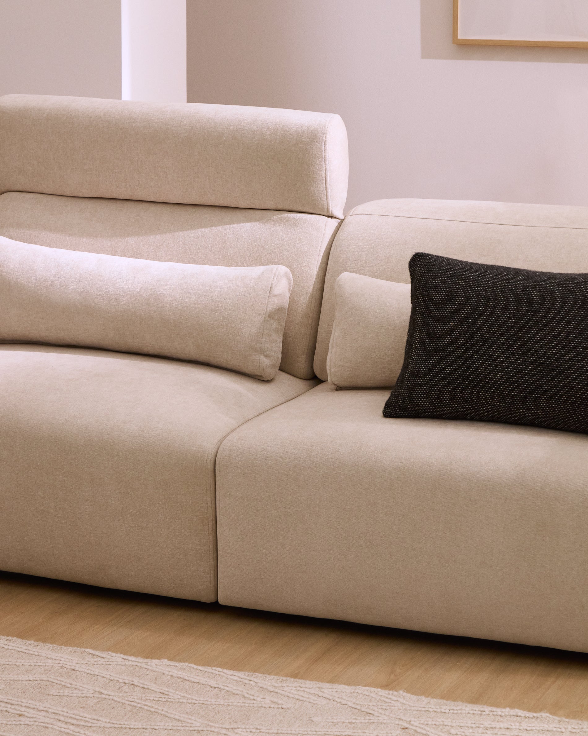 Lares 5-seater sofa with motorised sliding seats and reclining headrest in beige chenille 335cm - Lifestyle