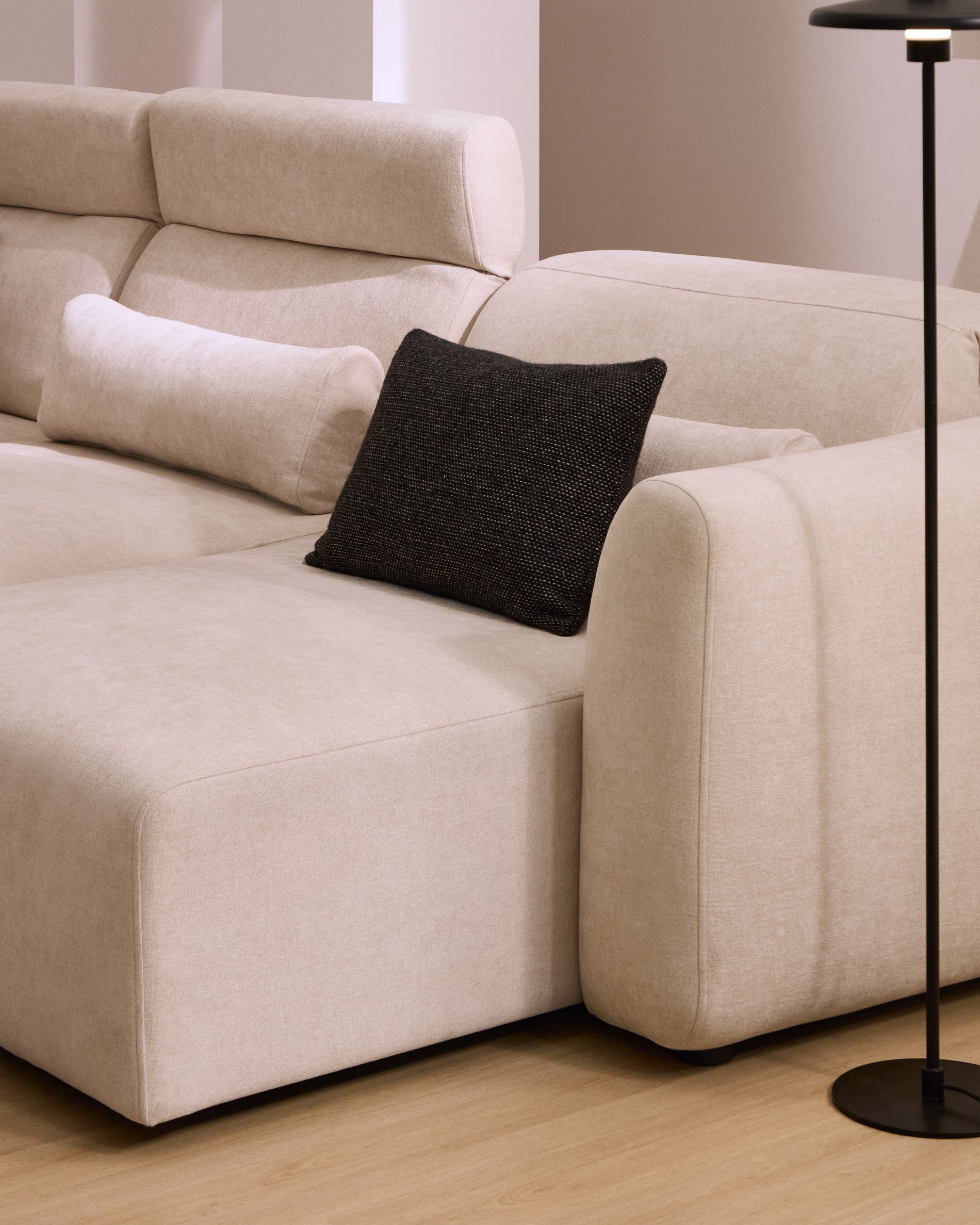Lares 5-seater sofa with motorised sliding seats and reclining headrest in beige chenille 335cm - Lifestyle