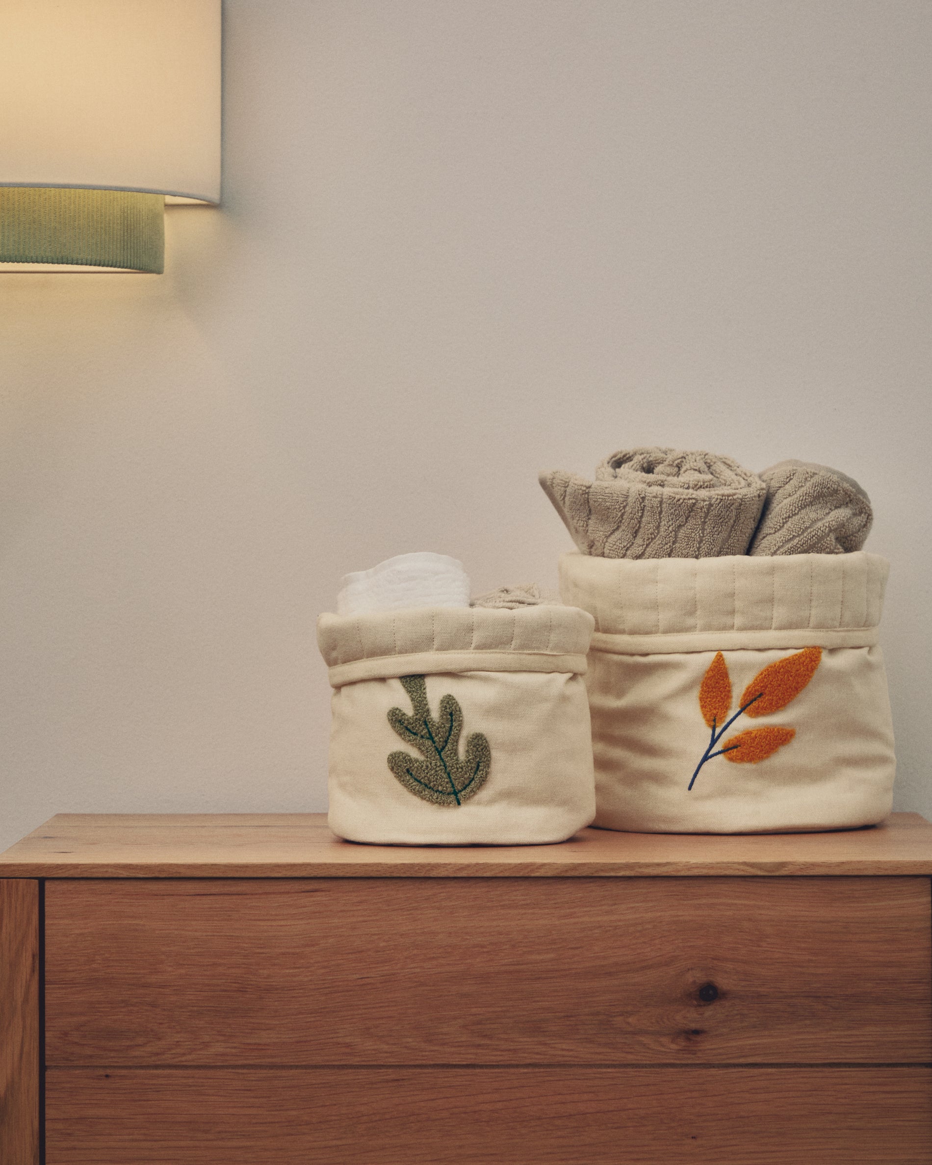 Tandani set of 2 beige cotton children's baskets with embroidered leaves - Lifestyle