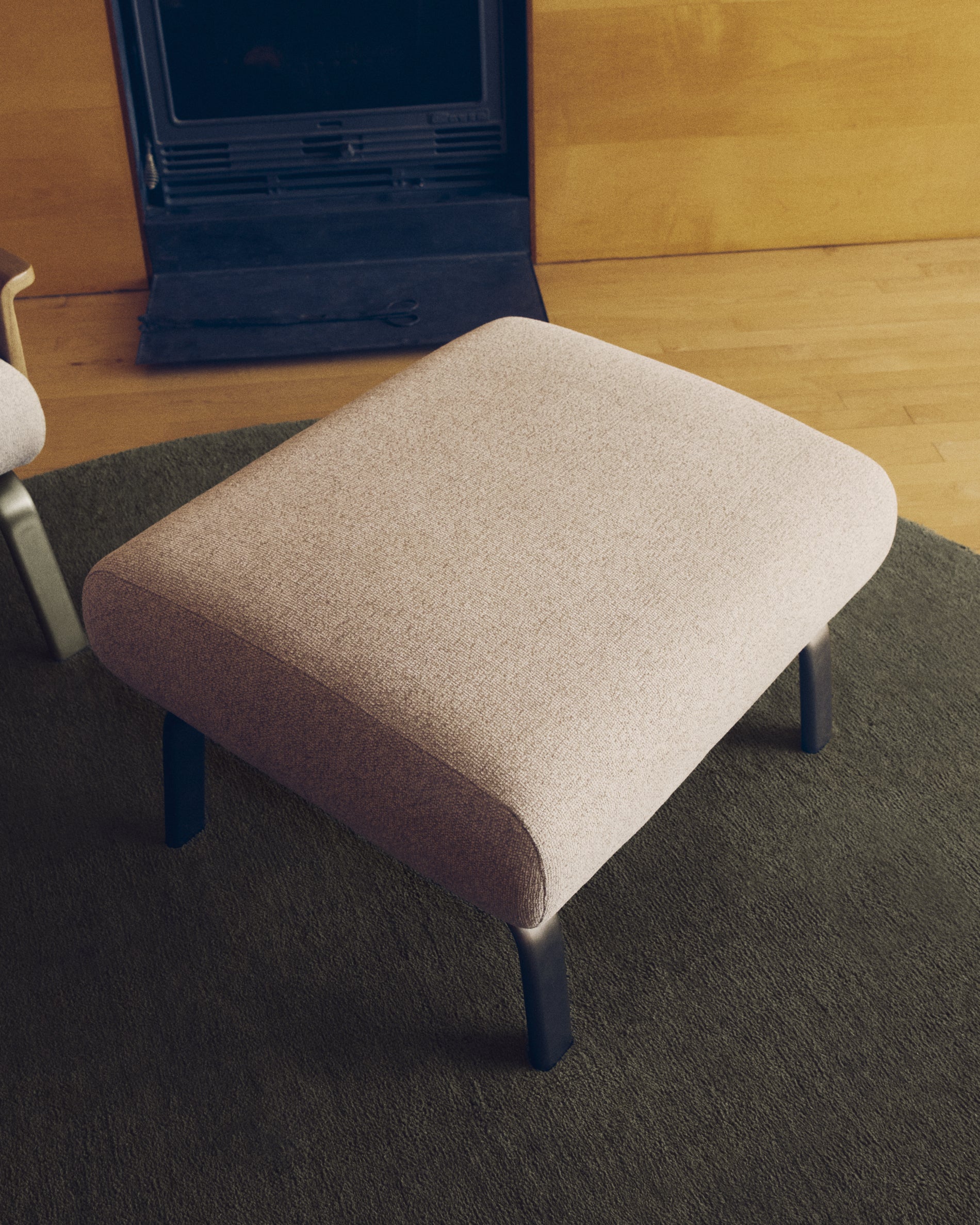 Amsen beige footrest with brushed stainless steel legs 68 x 55 cm - Lifestyle