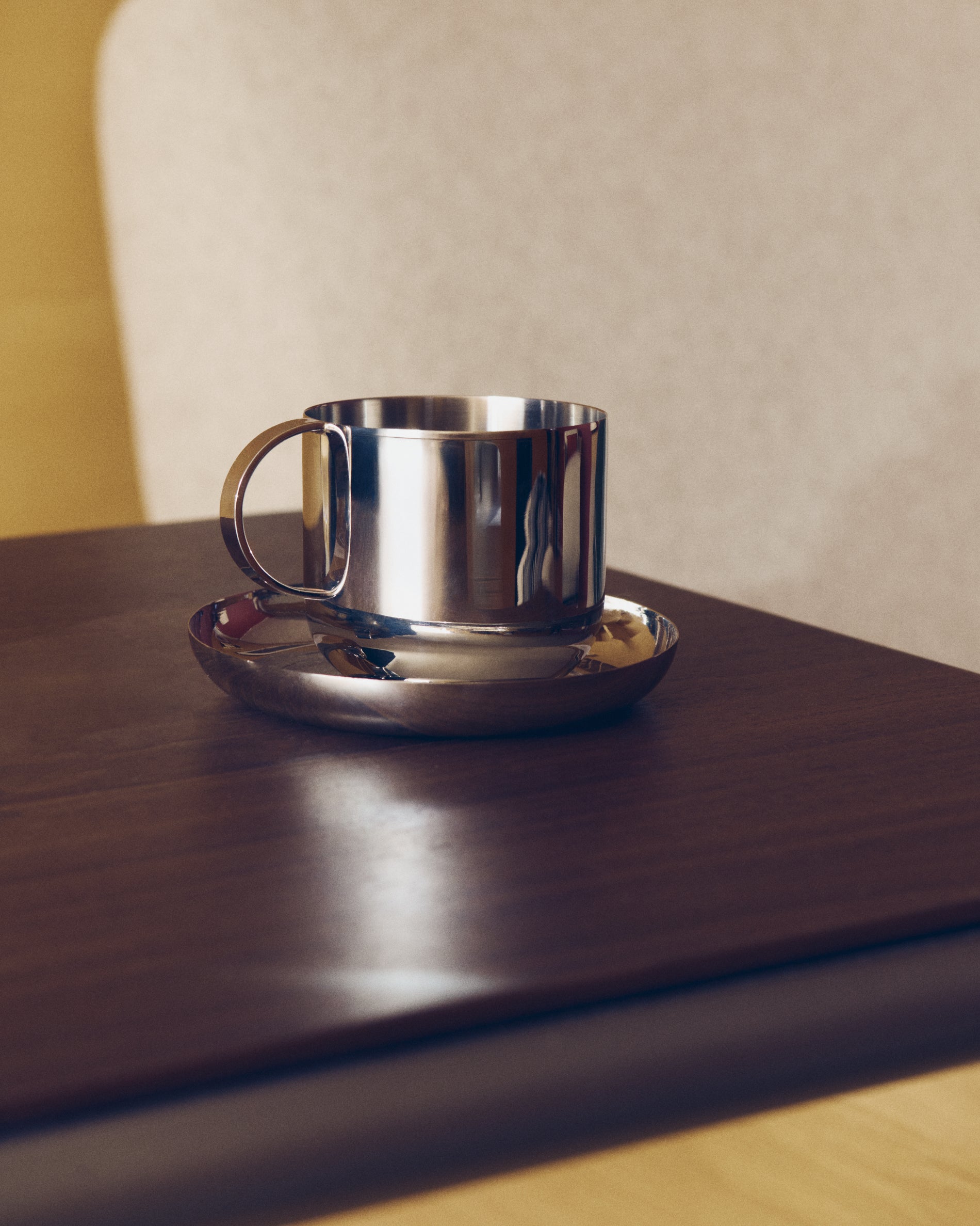 Nirela set of 2 stainless steel cups - Lifestyle