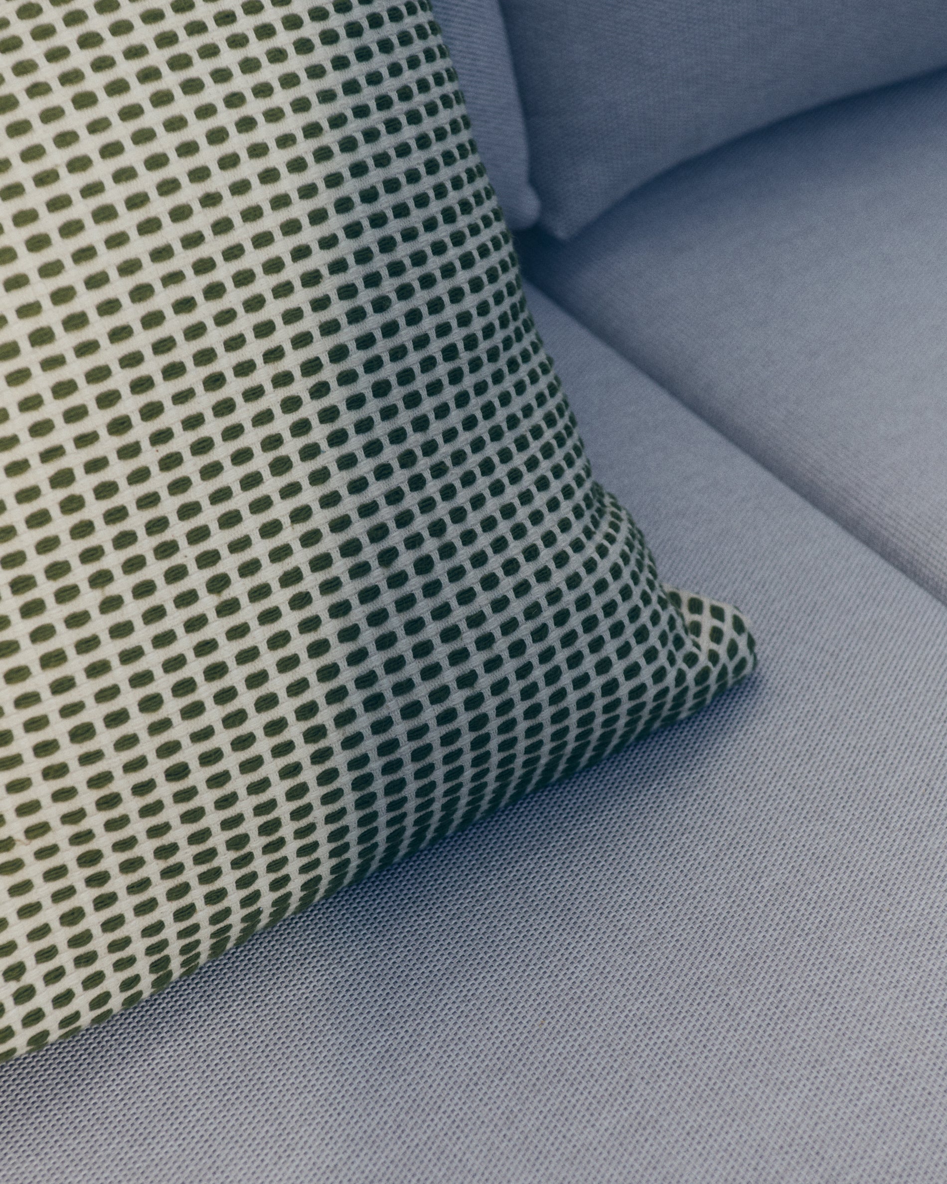 Erelia green 100% cotton jacquard cushion cover 45 x 45cm - Lifestyle
