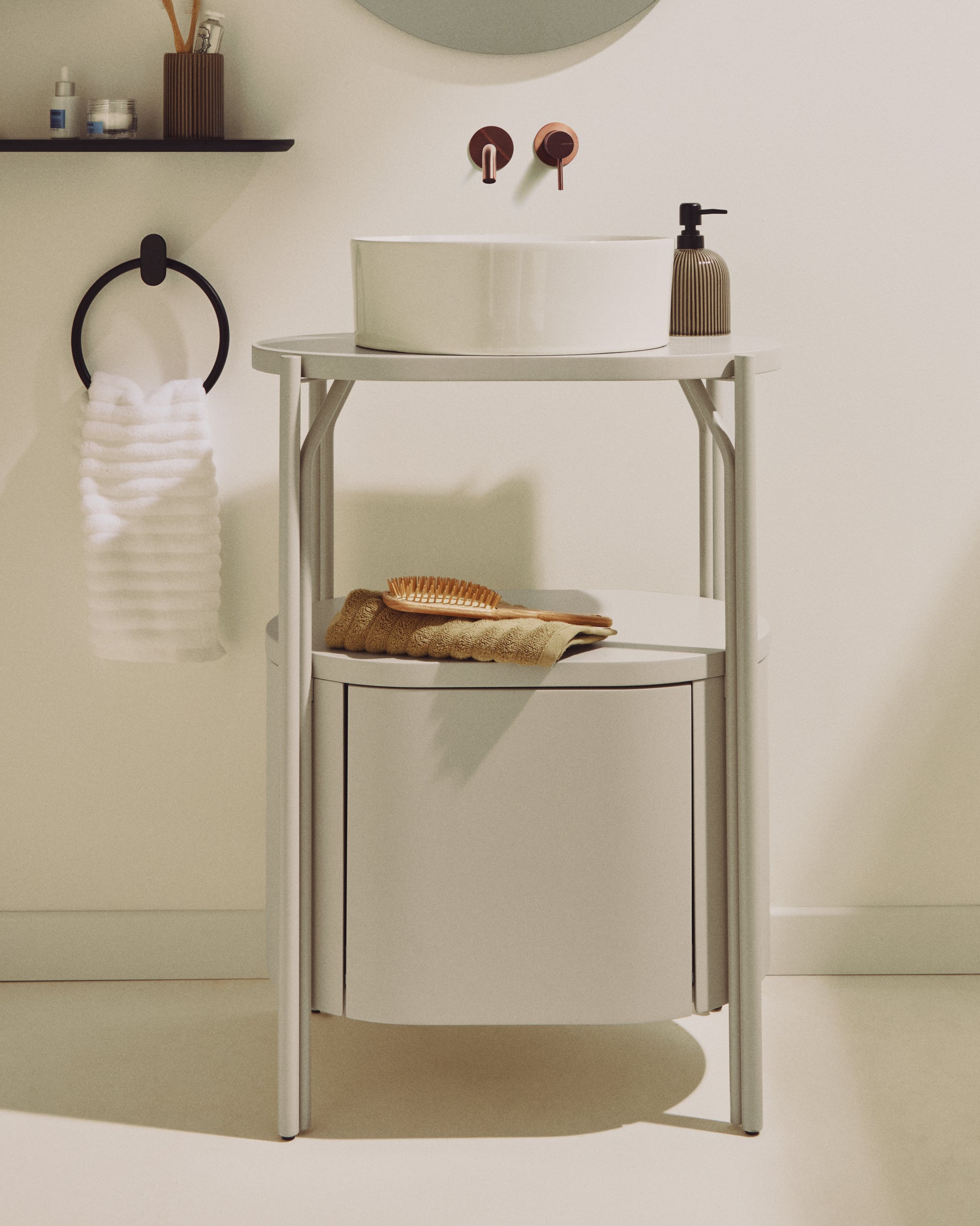 Arely bathroom vanity unit with steel structure and white lacquered MDF 60 x 40cm - Lifestyle