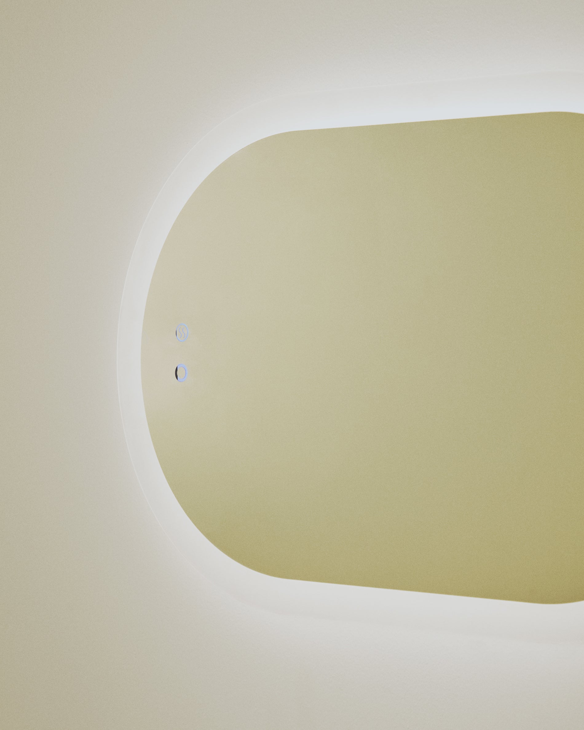 Mervi oval bathroom mirror with LED light and anti-fog 80 x 50cm - Lifestyle