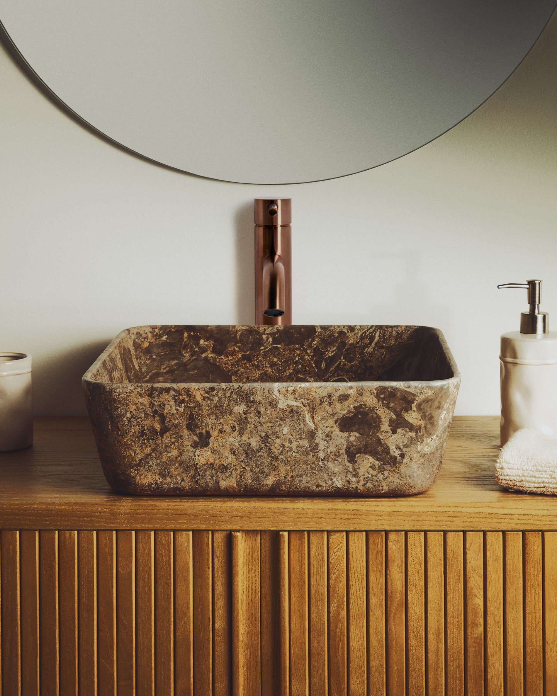 Darnen grey marble countertop washbasin 40 x 40cm - Lifestyle