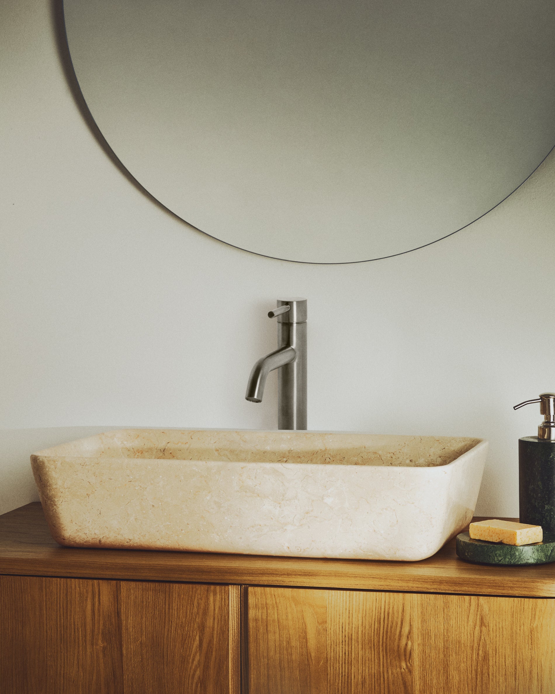 Darnen beige marble countertop washbasin 55 x 35cm - Lifestyle