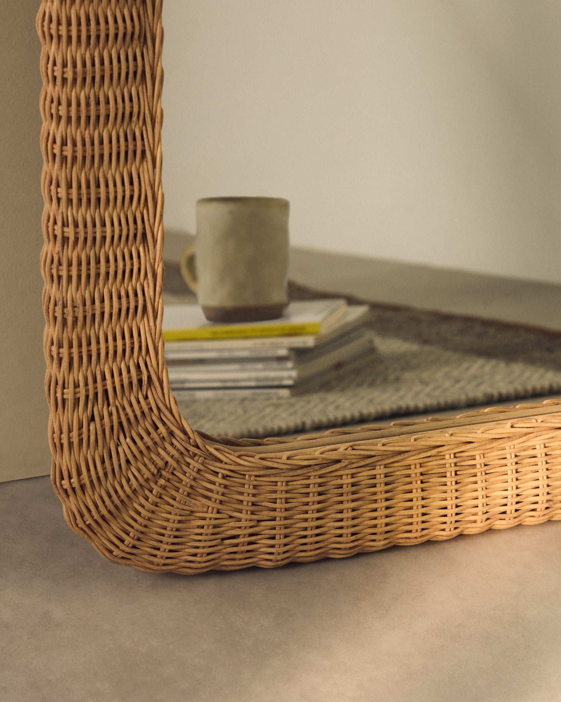 Zilna rattan mirror 58 x 79cm - Lifestyle