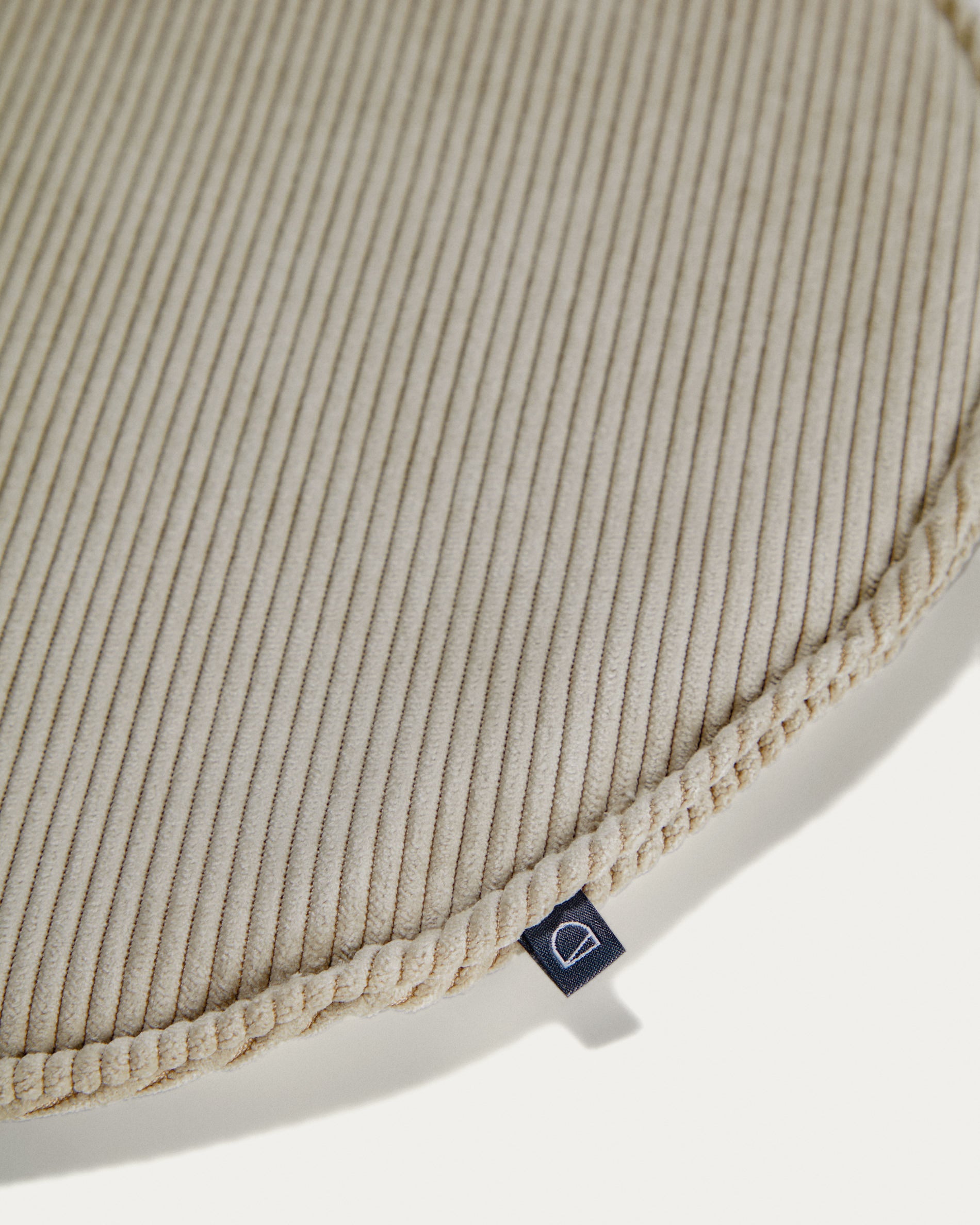 Sora round corduroy chair cushion in taupe, 35 cm - Detail