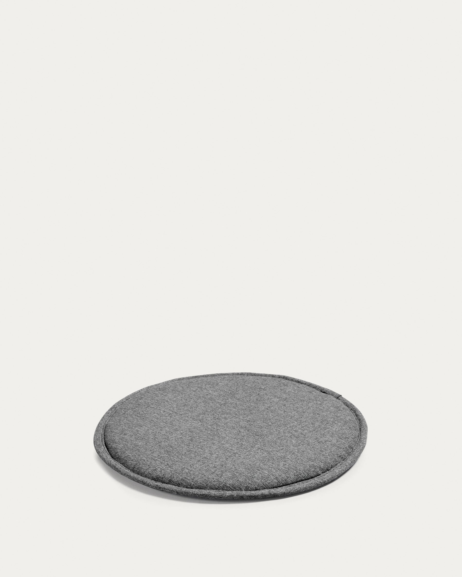 Silke cushion in light grey - Product View