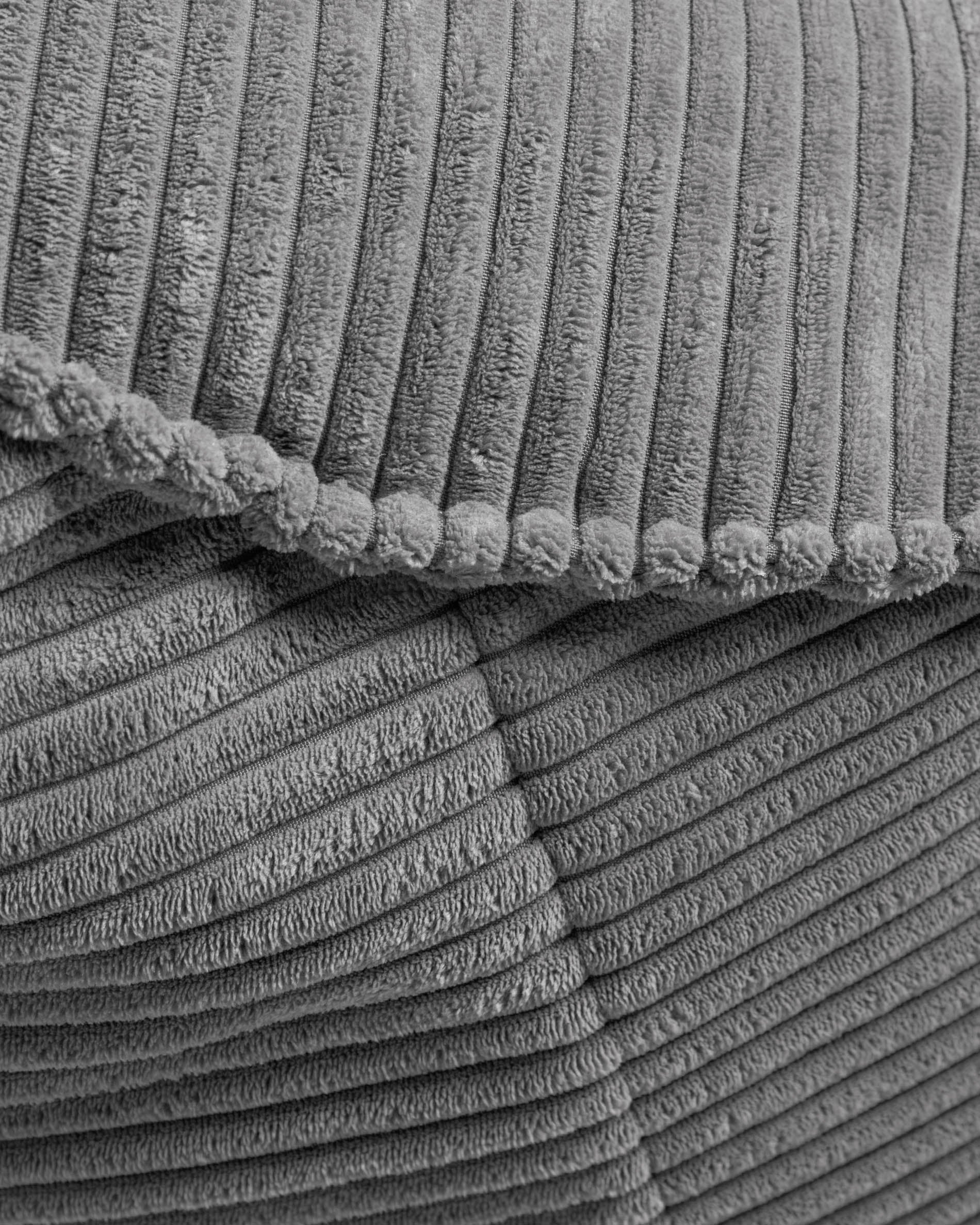 Wilma pouffe in grey wide seam corduroy, Ø 80 cm - Detail