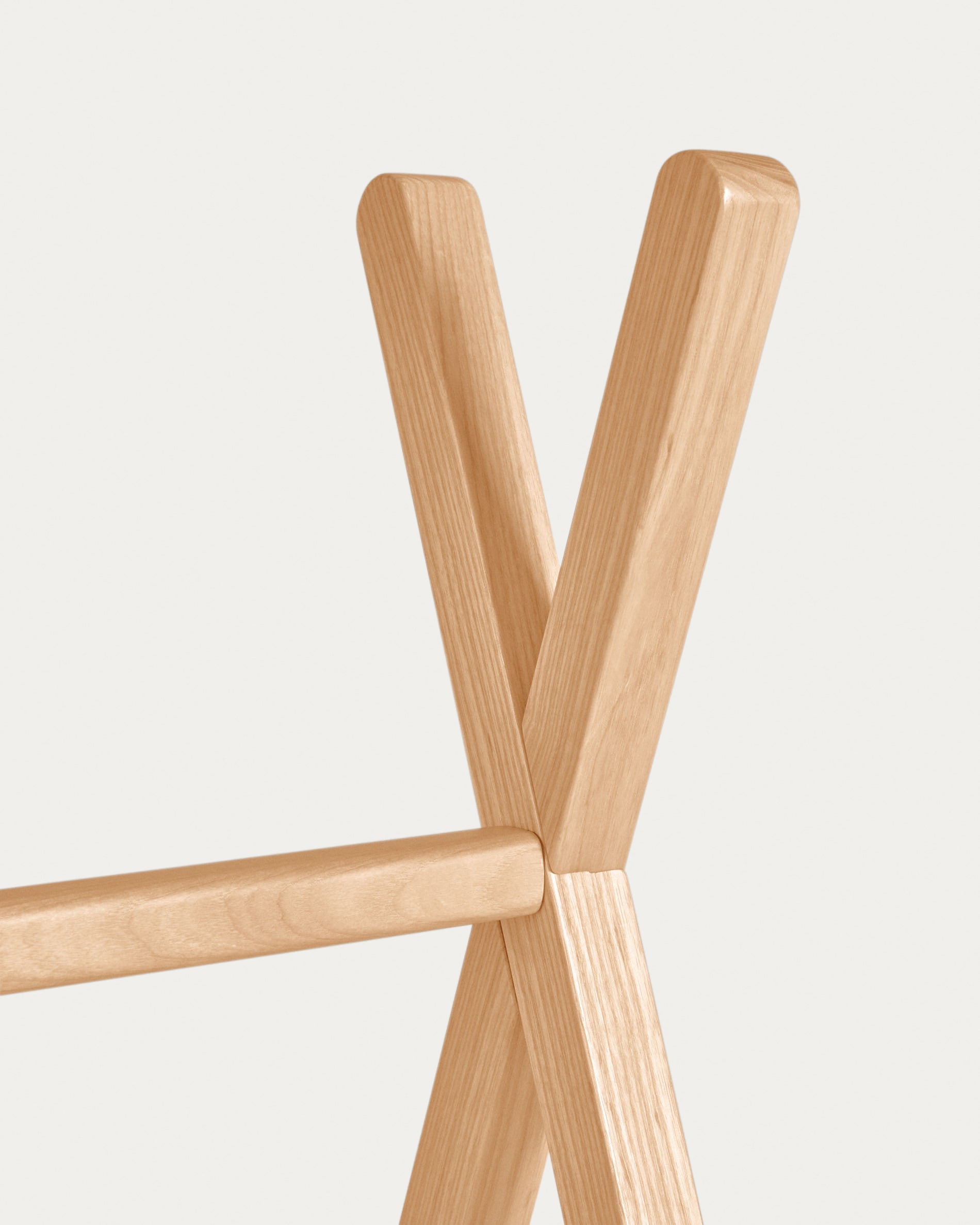 Maralis teepee bed made of solid beech wood with a natural finish, for 70 x 140 cm mattresses - Detail