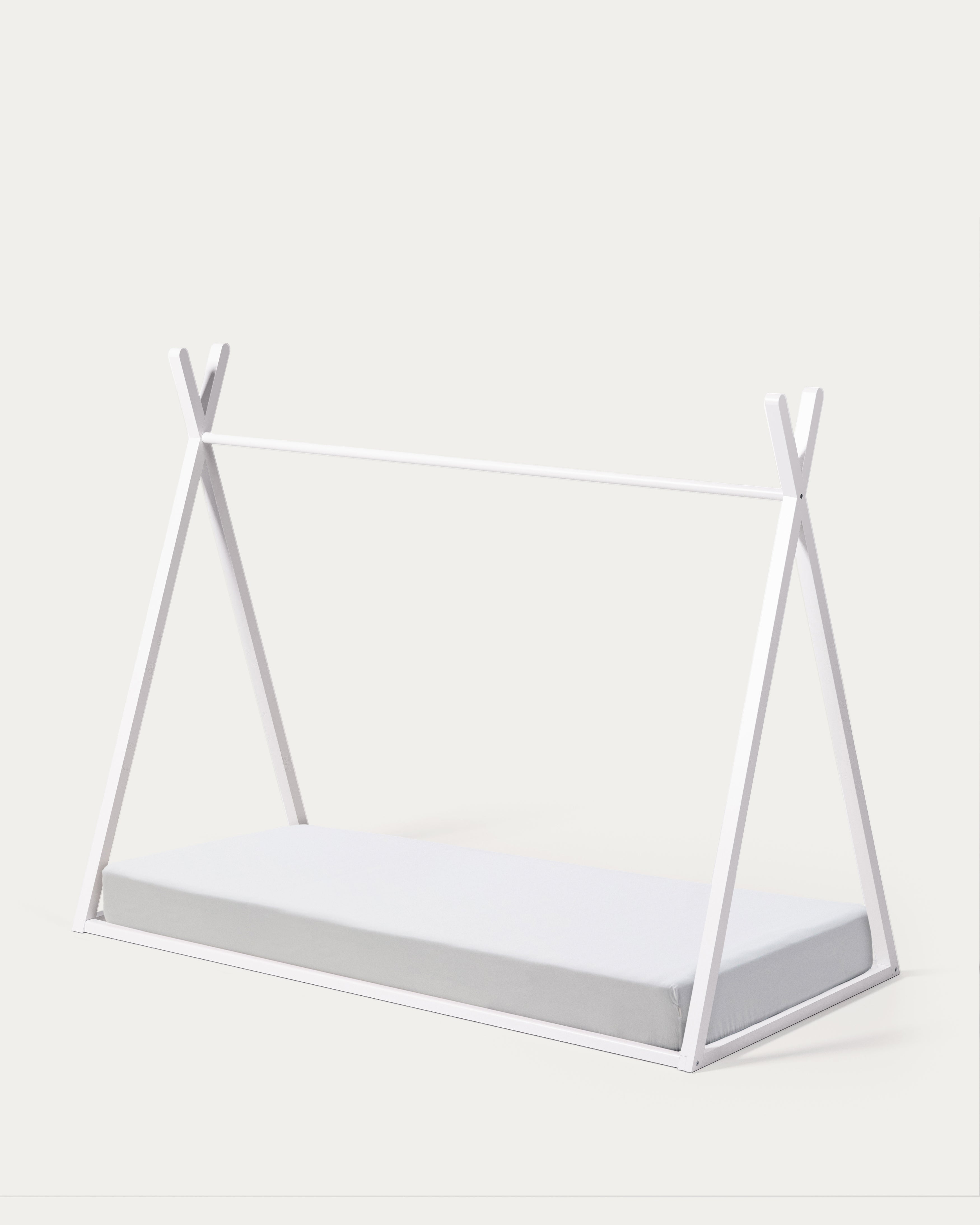 Maralis teepee bed made of solid beech wood with a white finish, for 90 x 190 cm mattresses - Product View