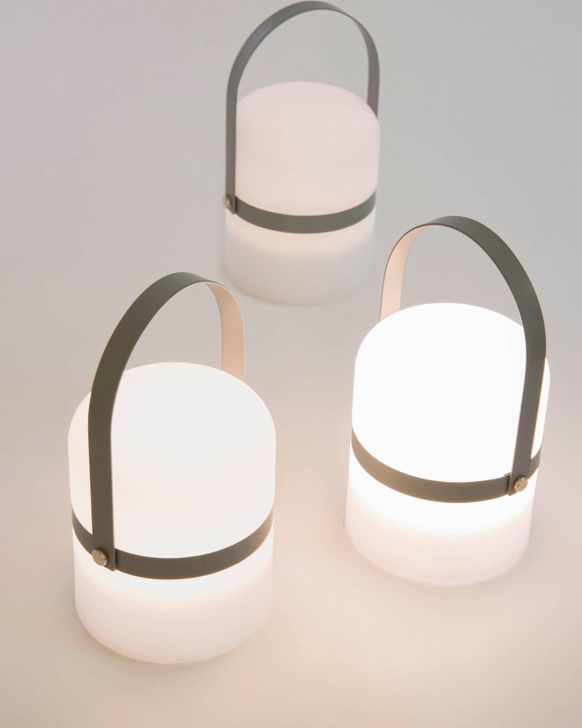 Ridley grey mini table lamp - Detail