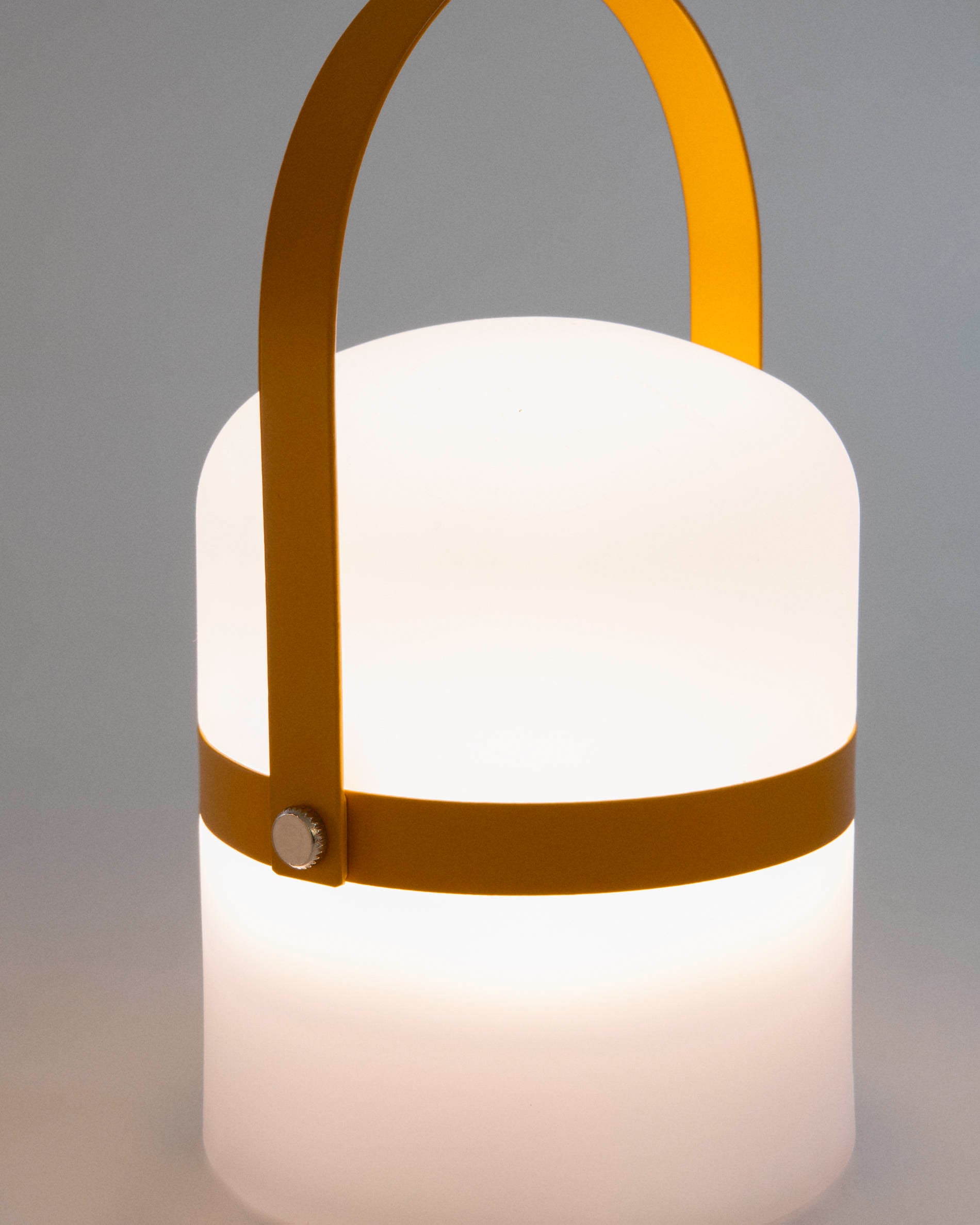 Ridley mustard yellow mini table lamp - Detail