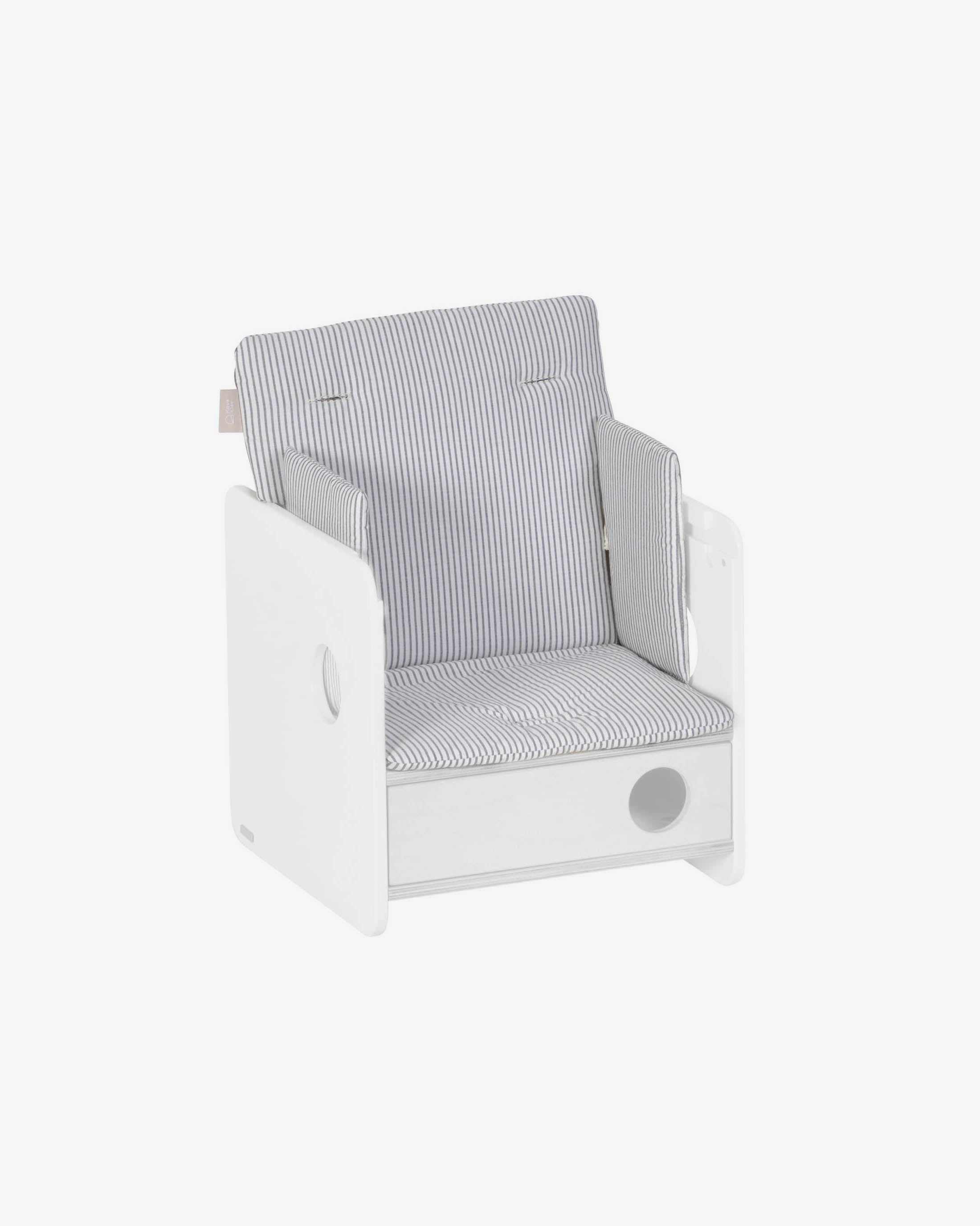 100% organic cotton (GOTS) Nuun highchair cushion in blue stripes - Product View