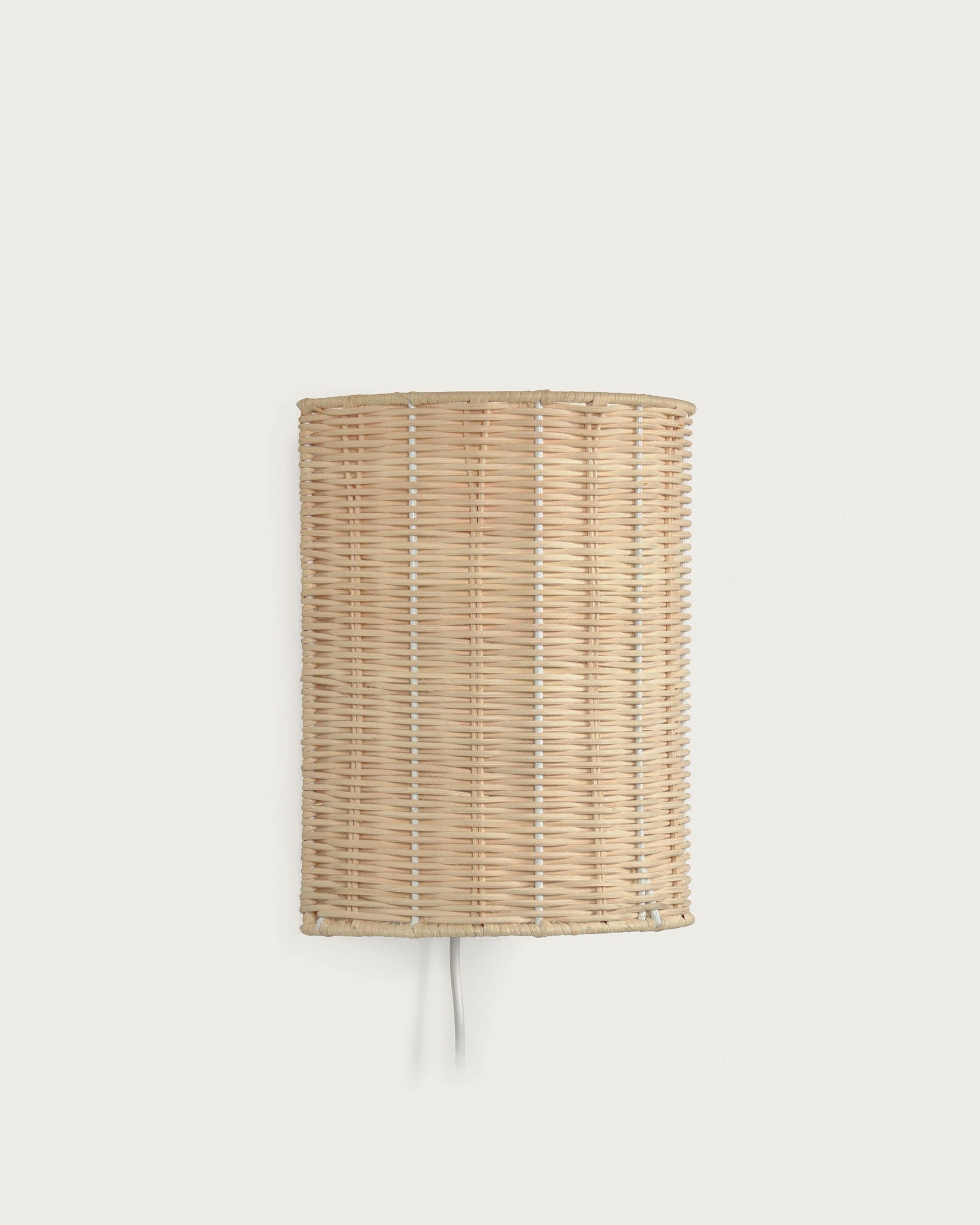 Kimjit wall light in rattan with natural finish - Product View