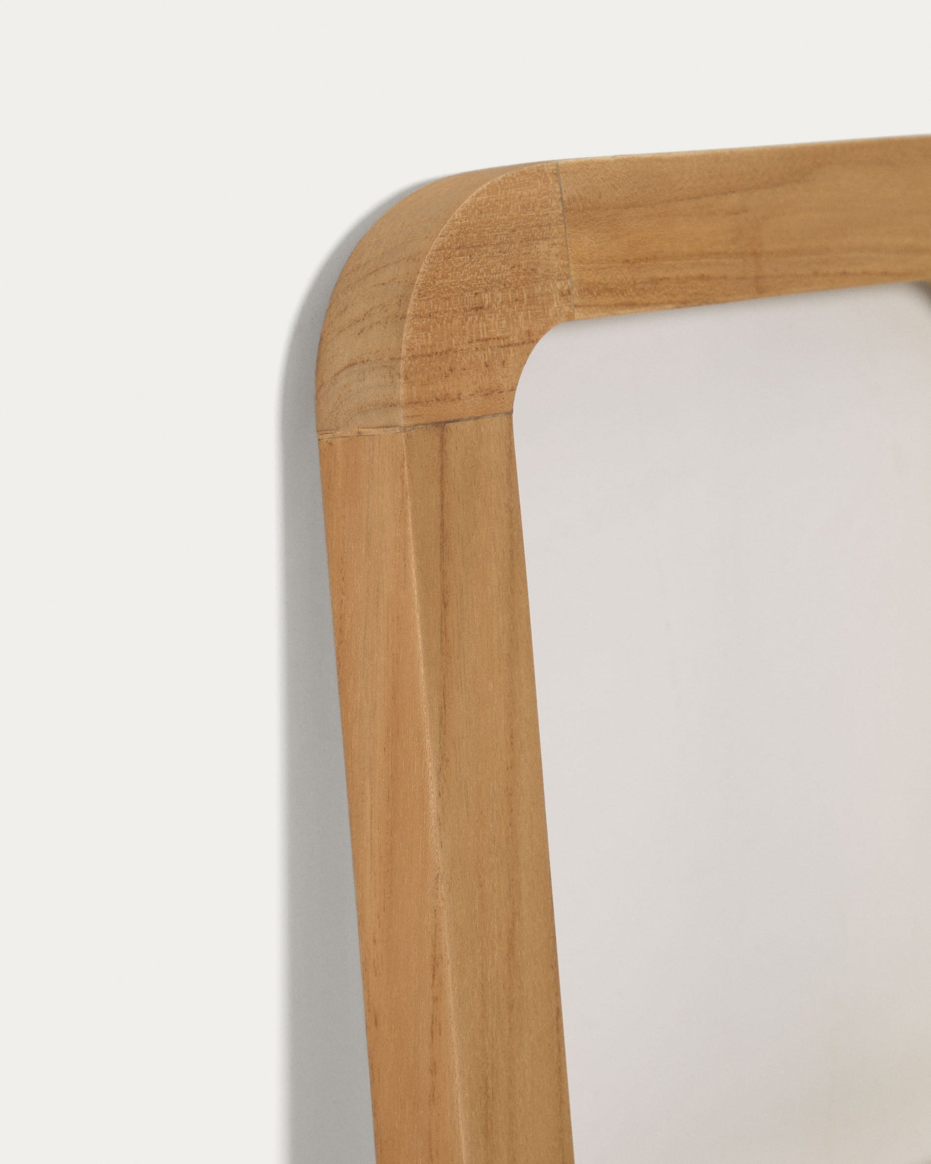 Uliana solid teak towel rail with natural finish 50 x 160 cm - Detail