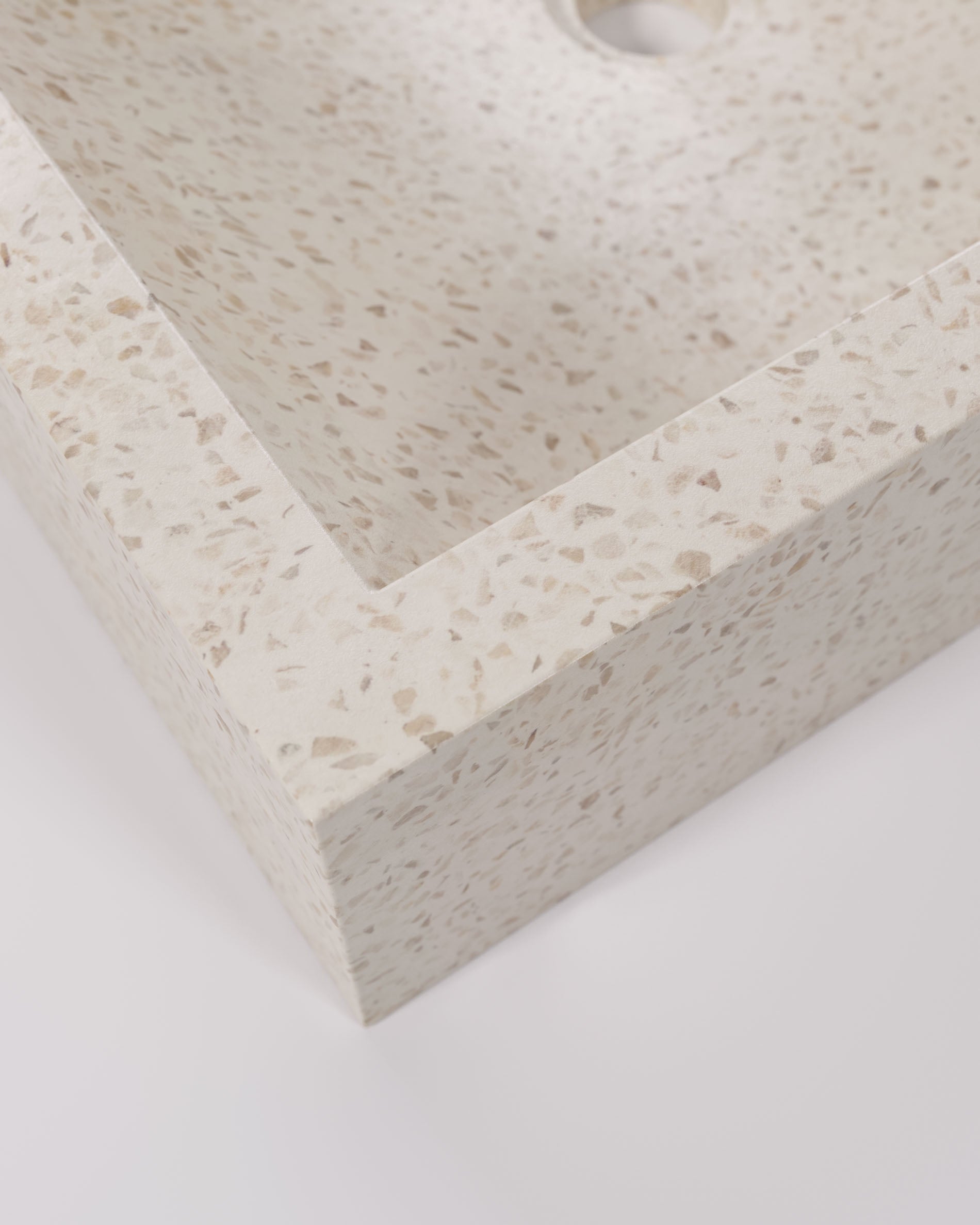 Delina countertop washbasin in white terrazzo 40 x 45 cm - Detail