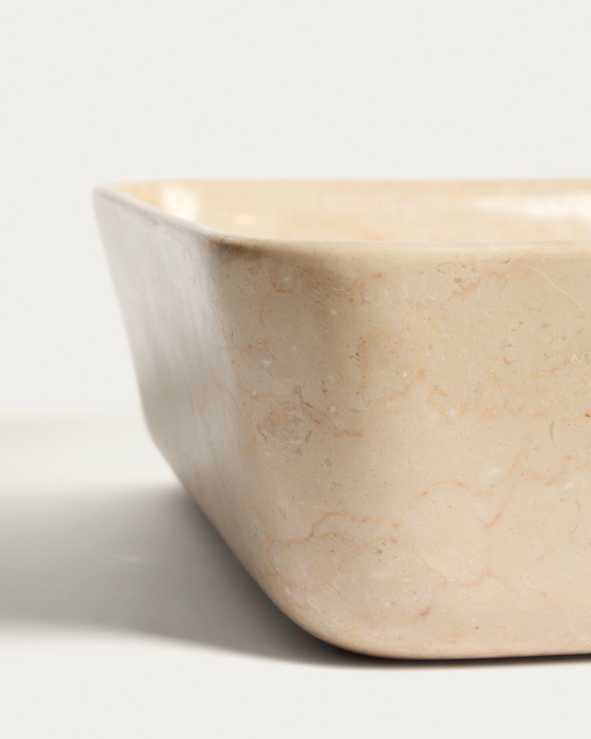Darnen beige marble countertop washbasin 40 x 40cm - Detail