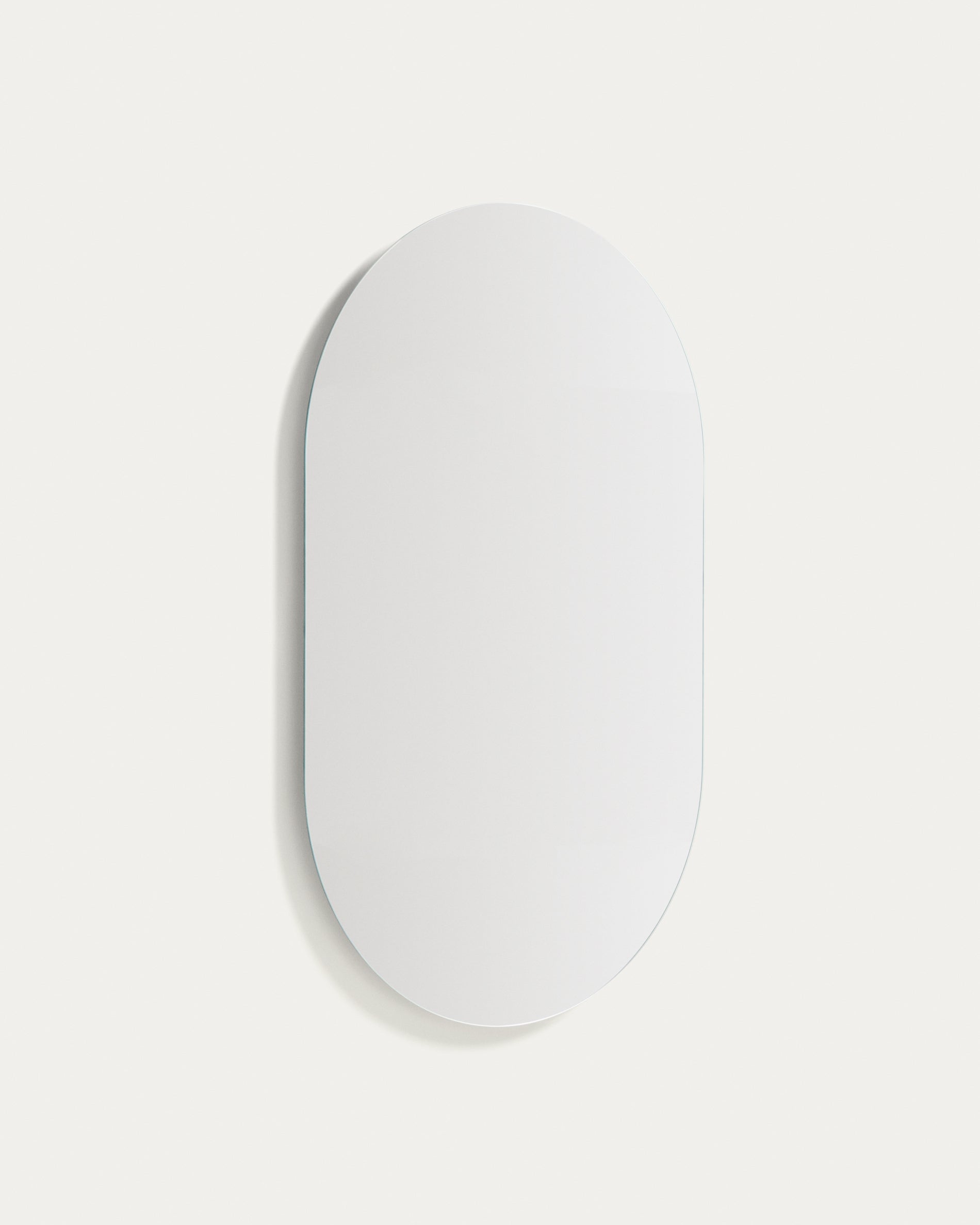 Donia oval bathroom mirror 80 x 50cm - Product View