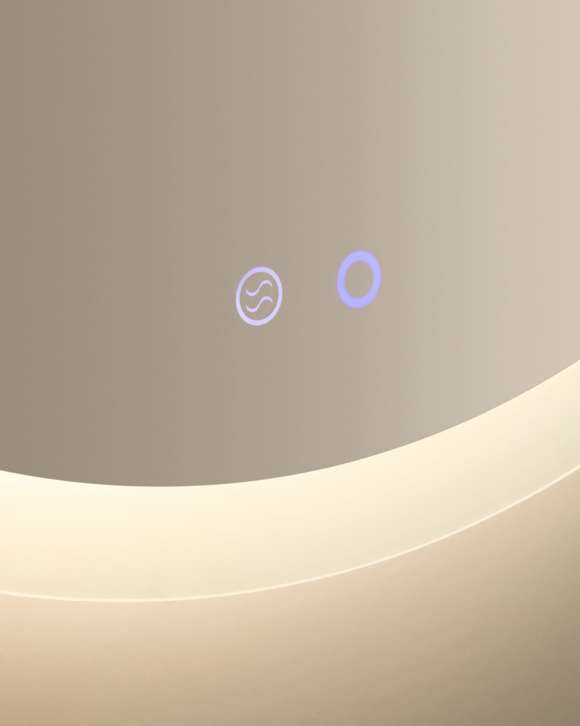 Mervi round bathroom mirror with LED light and anti-fog Ø 80cm - Detail