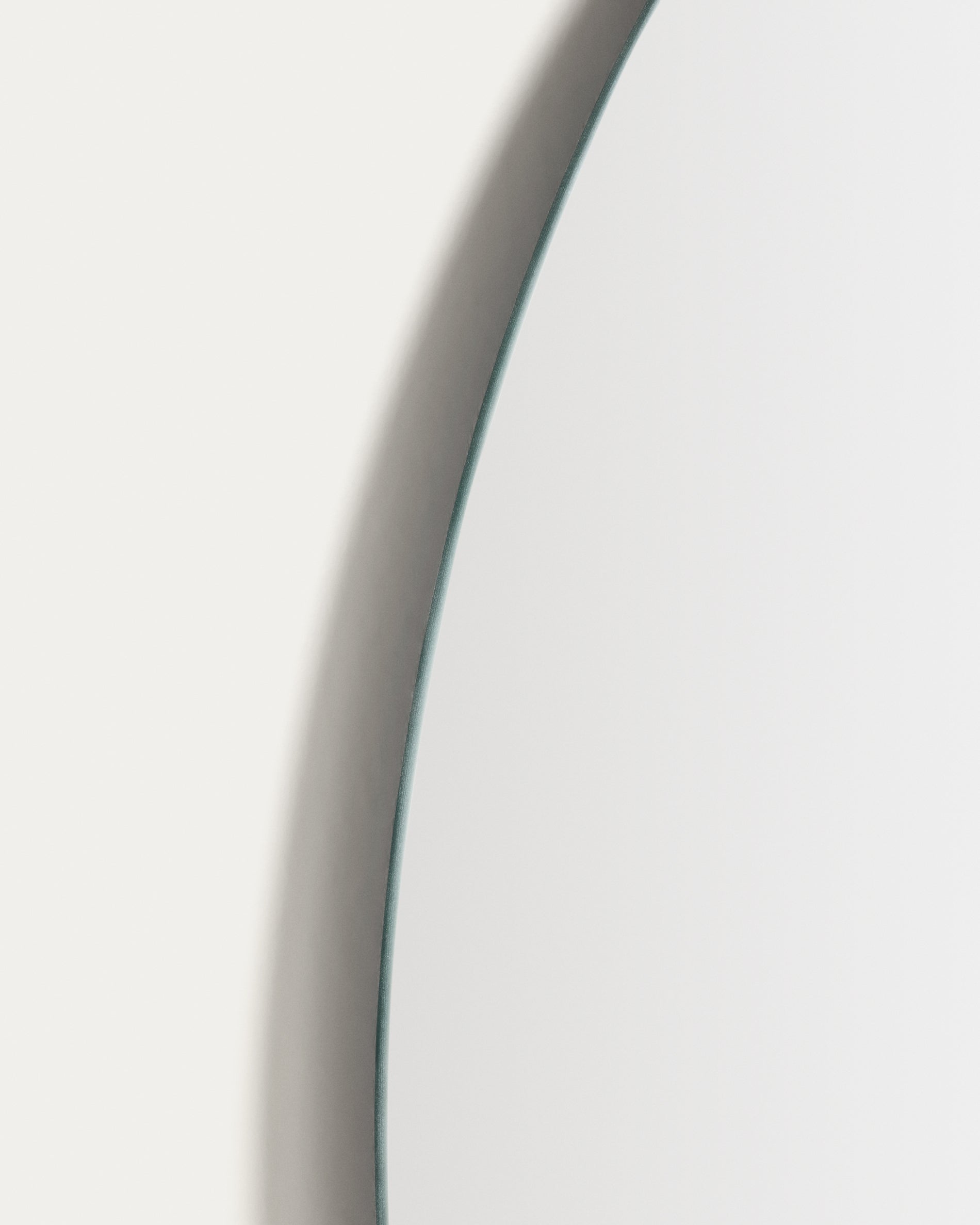 Donia round bathroom mirror Ø 60cm - Detail