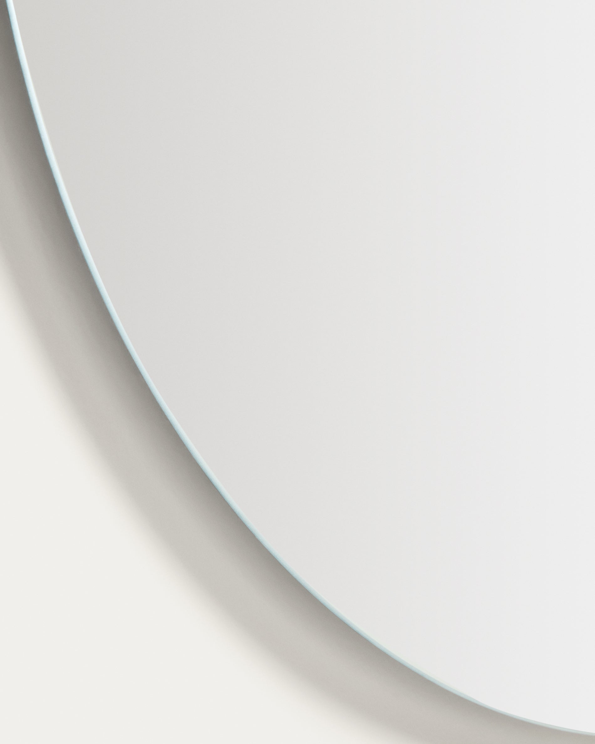 Donia round bathroom mirror Ø 60cm - Detail