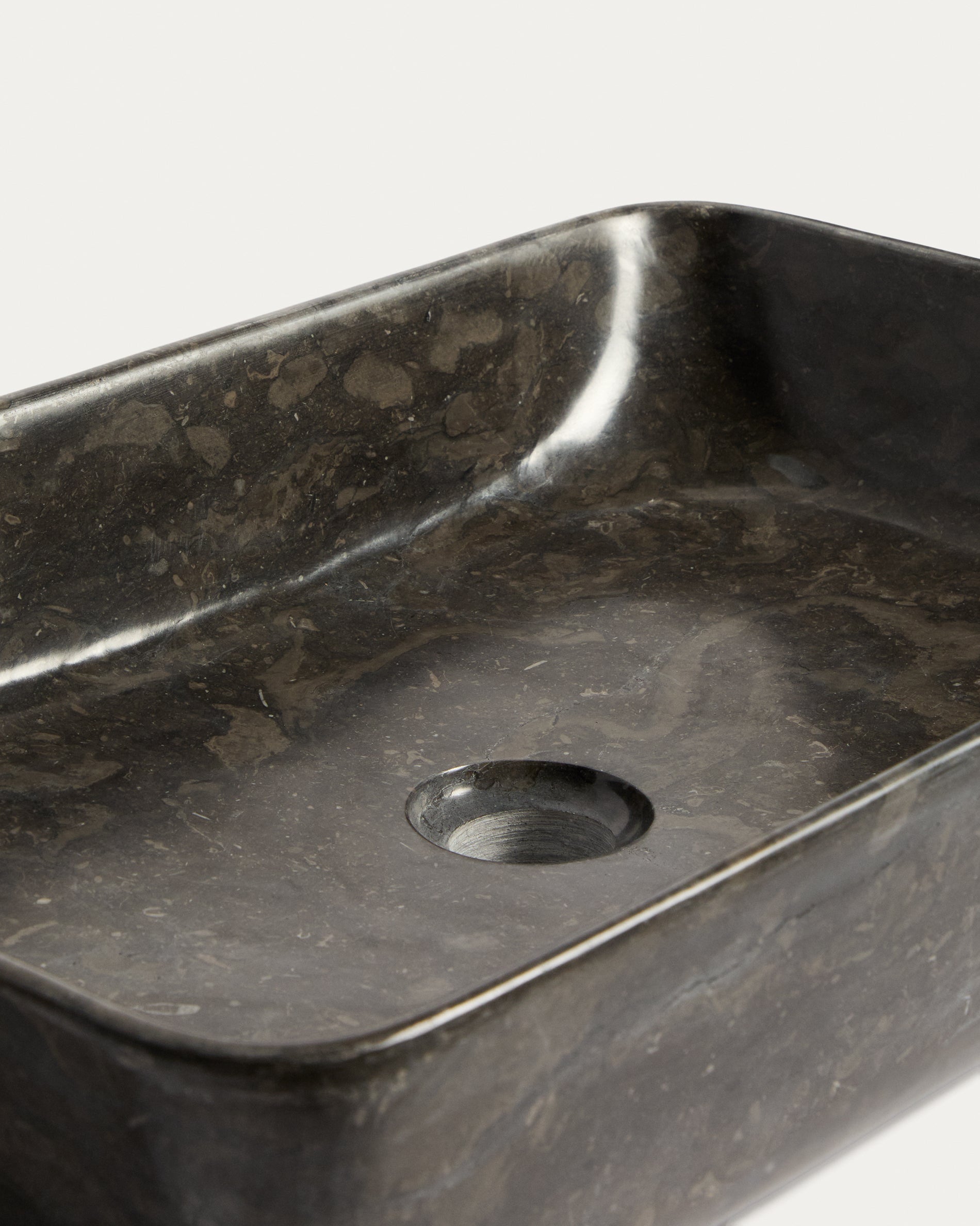 Darnen grey marble countertop washbasin 55 x 35cm - Detail