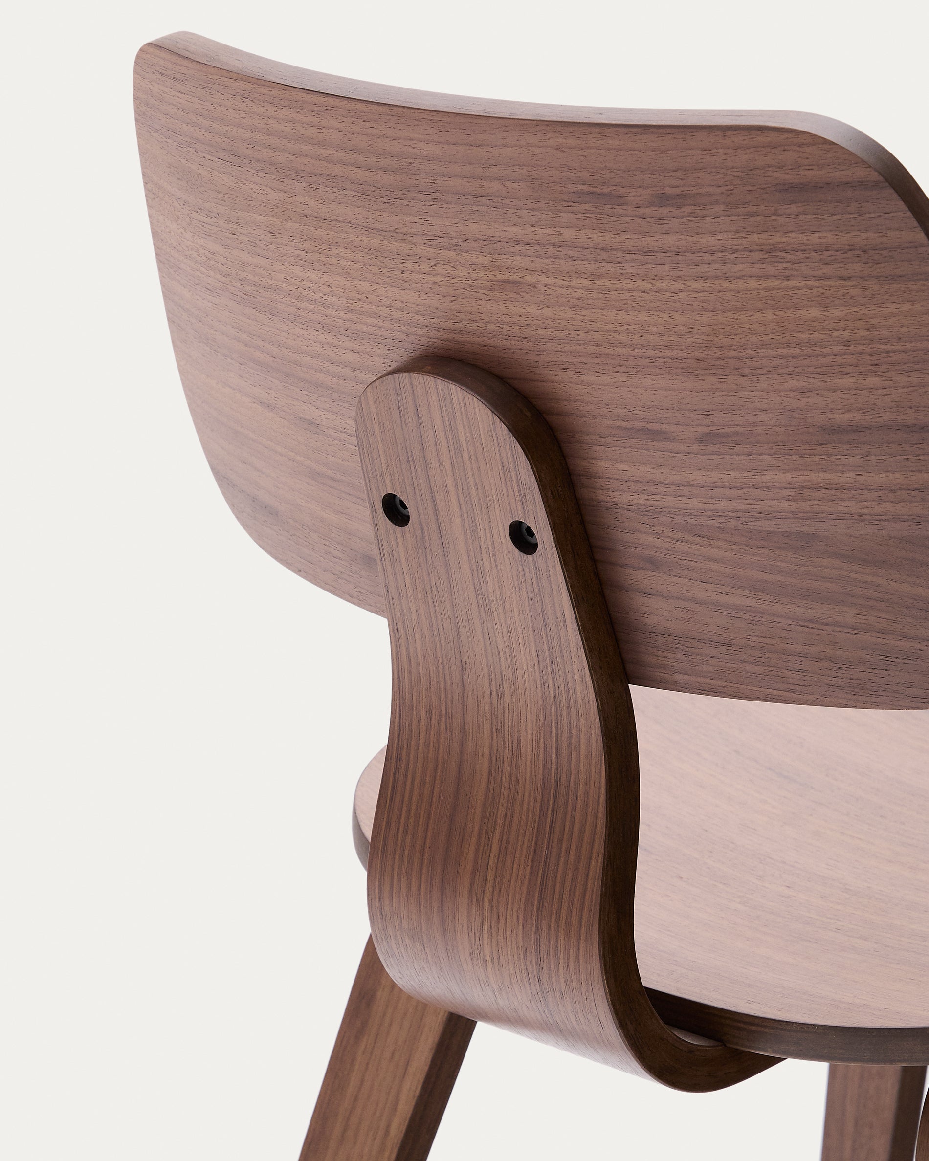 Gena chair in walnut veneer - Detail
