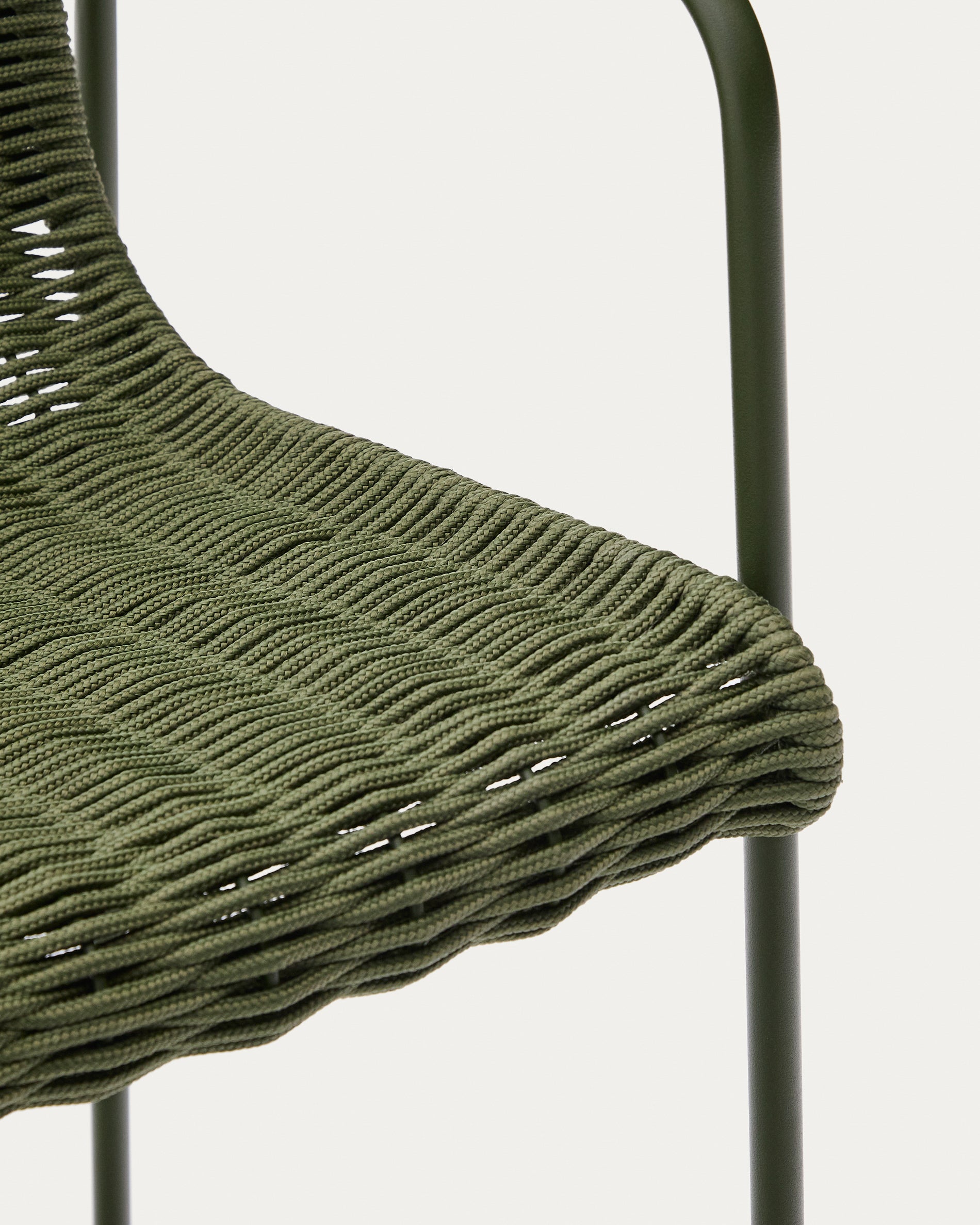 Maurina stackable stool in green galvanised steel and green rope cord 74,5cm - Detail