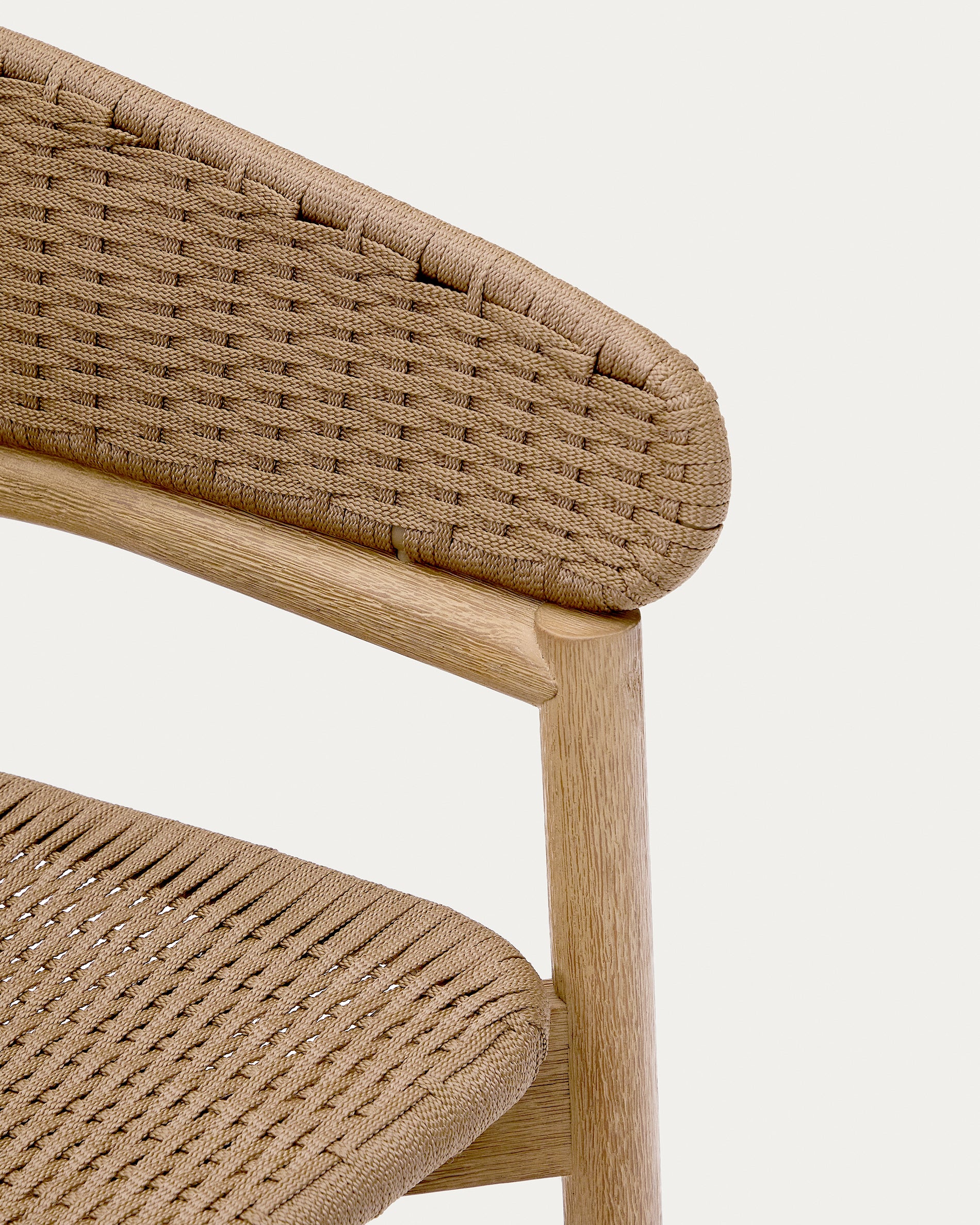Arinella stool in FSC 100% solid acacia wood with natural finish and beige rope cord 65cm - Detail