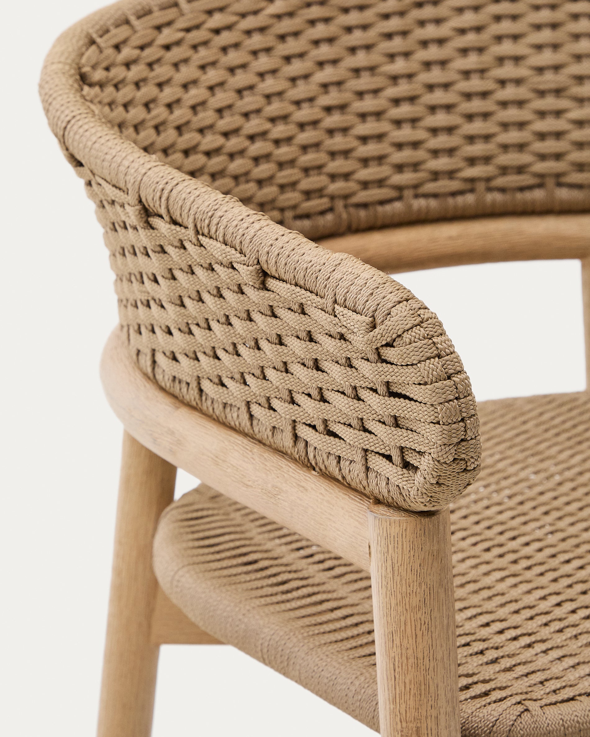 Arinella stool in FSC 100% solid acacia wood with natural finish and beige rope cord 75cm - Detail